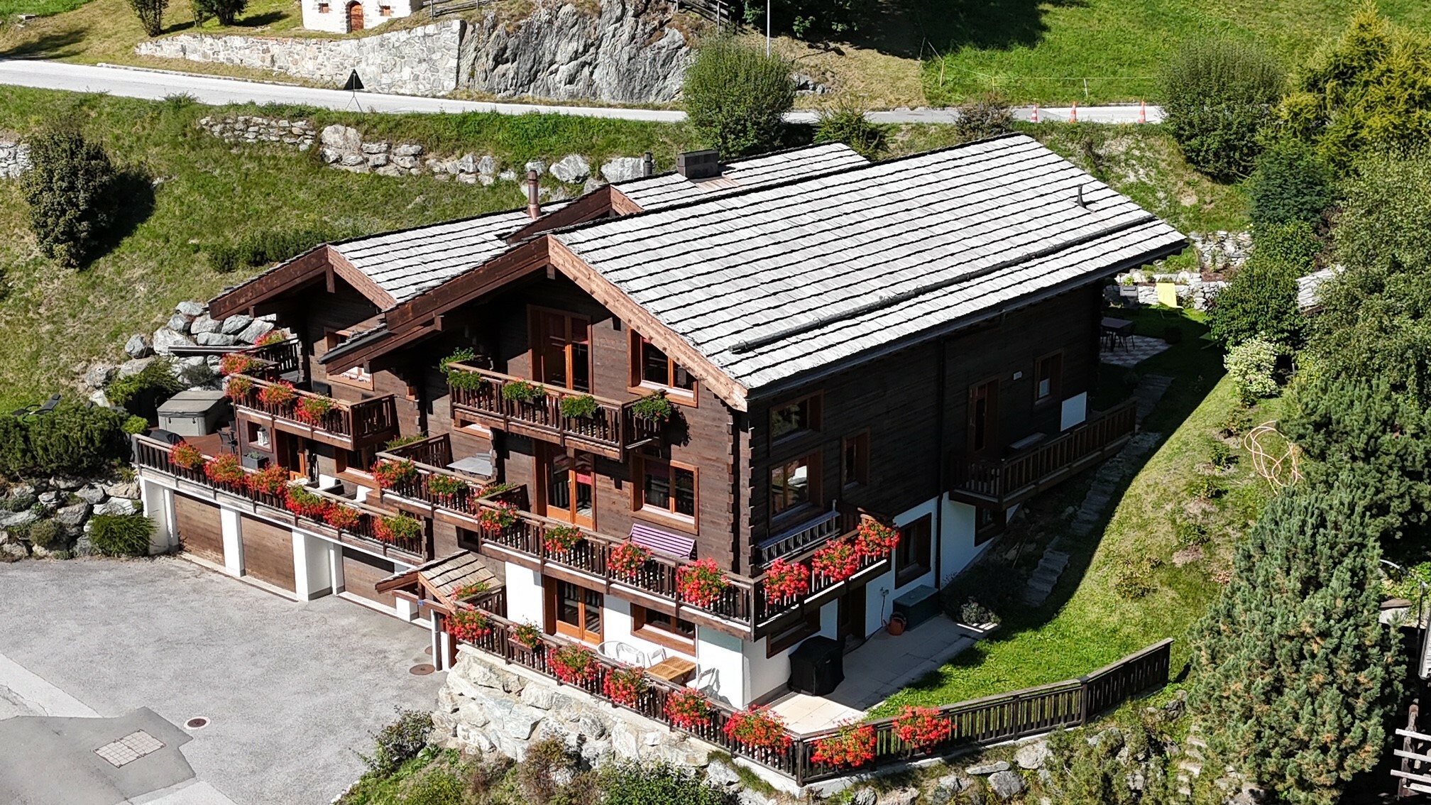 Vue aérienne de l'immeuble  Vue aérienne de l'immeuble