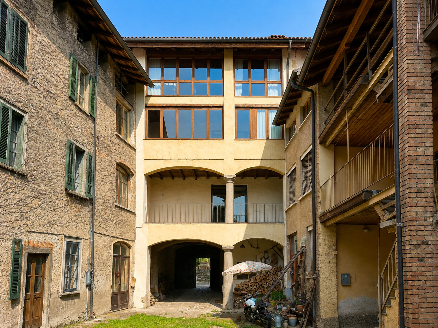 Exterior view 1