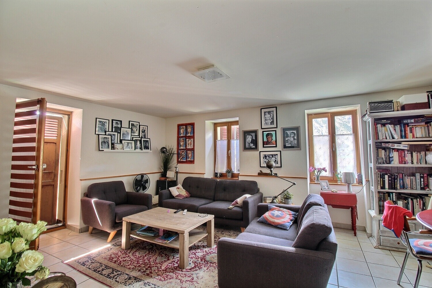 Photo 1