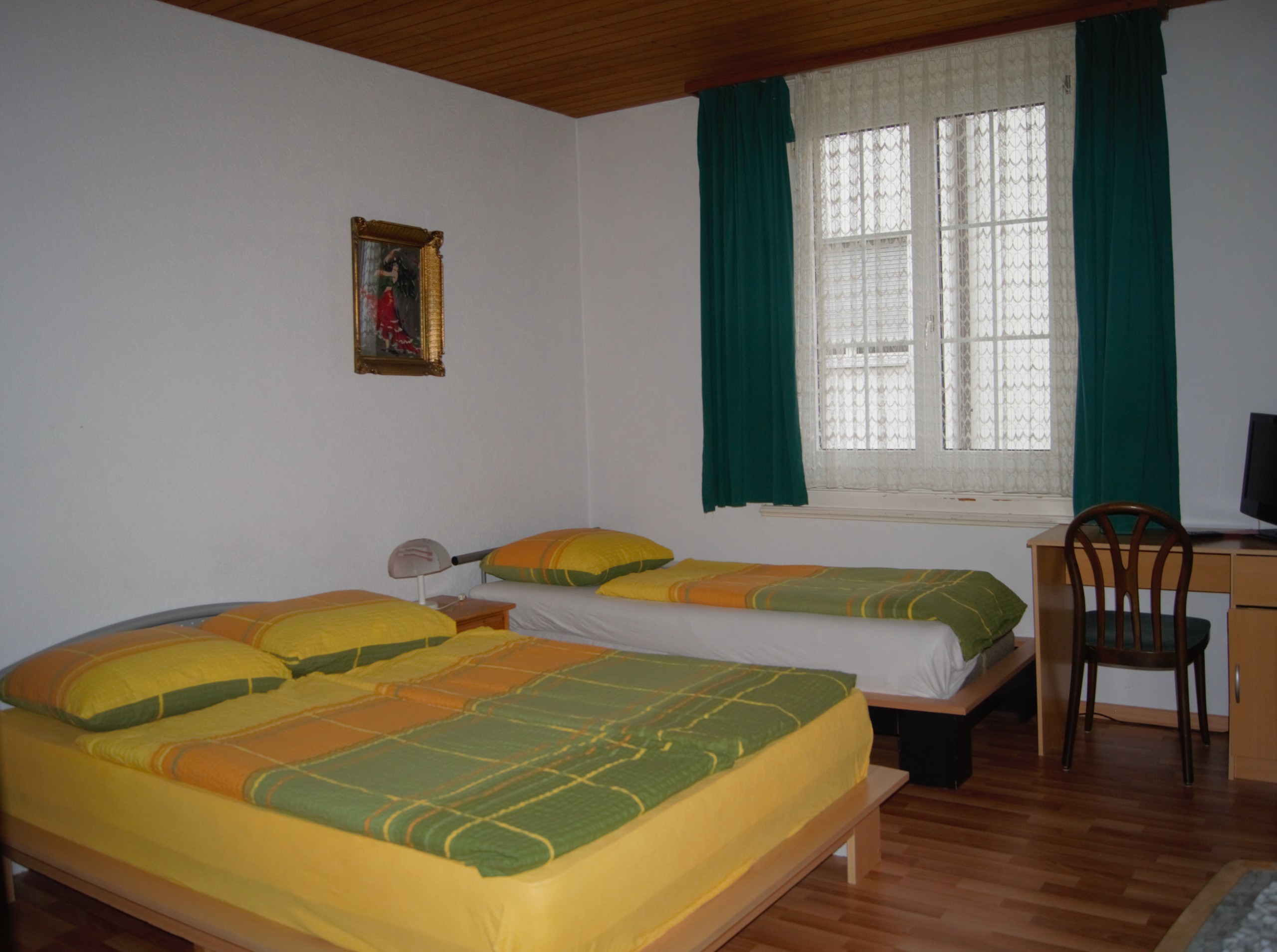 Dreibett-Zimmer  Dreibett-Zimmer