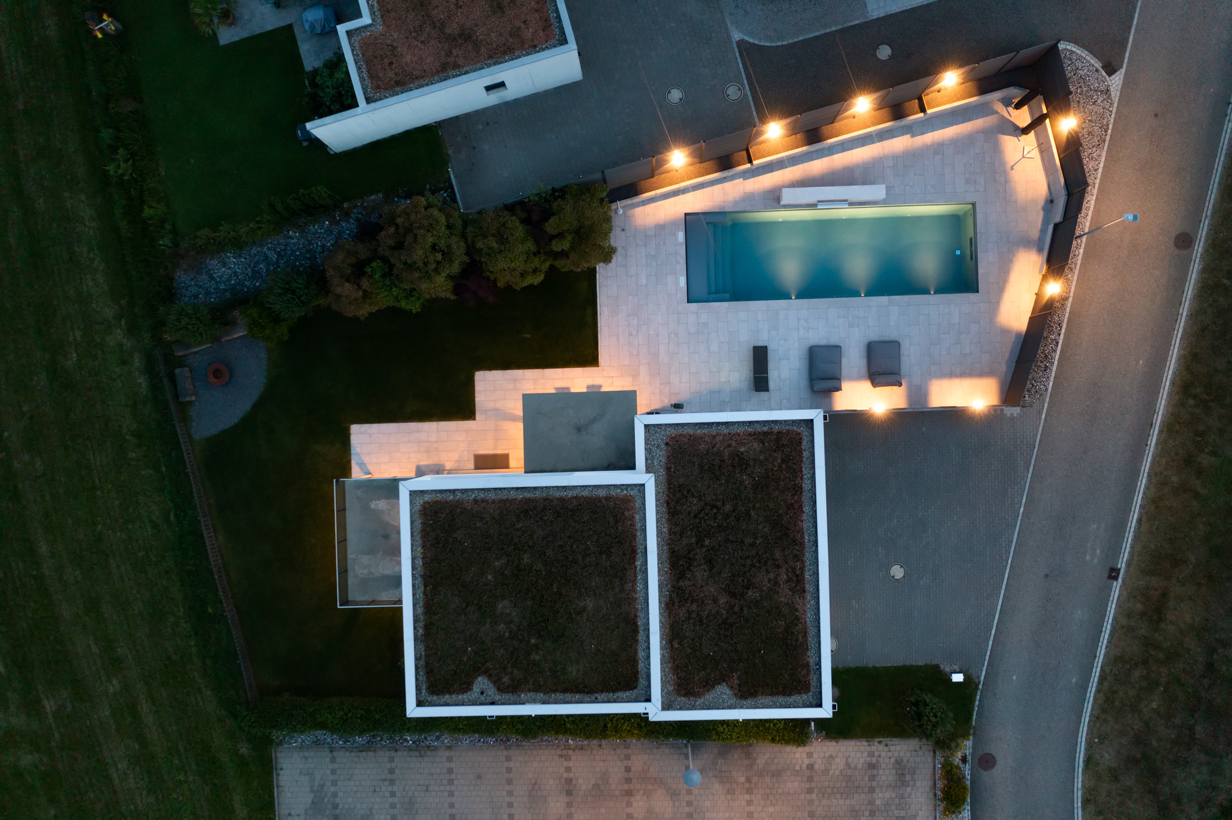 In beliebter Seeregion mit nähe zu Stadt. 