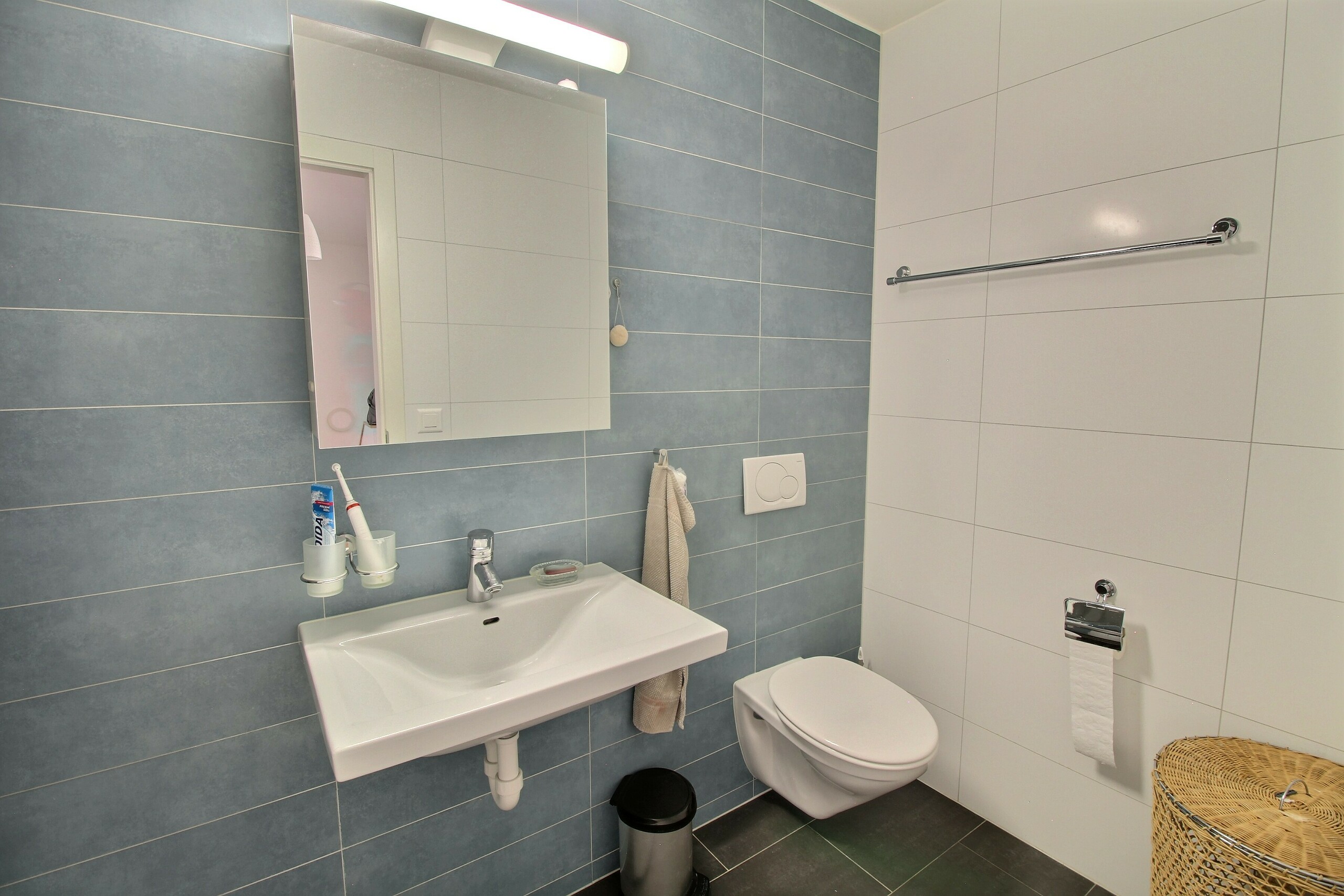 salle de bains à l'étage