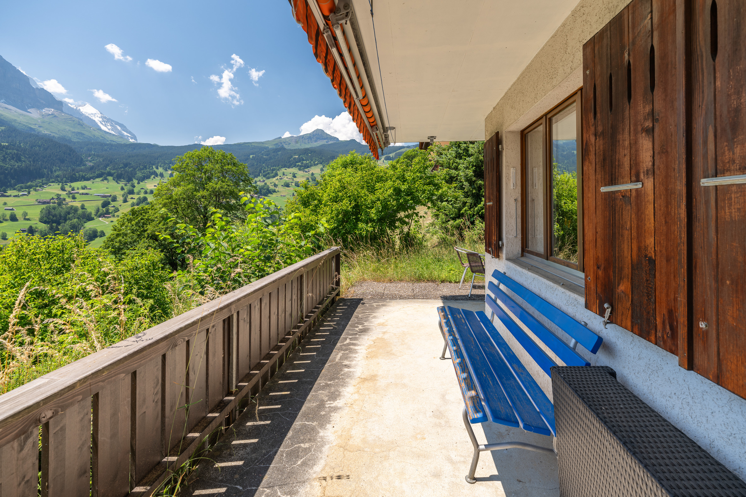 BALKON SÜDSEITE BALKON SÜDSEITE