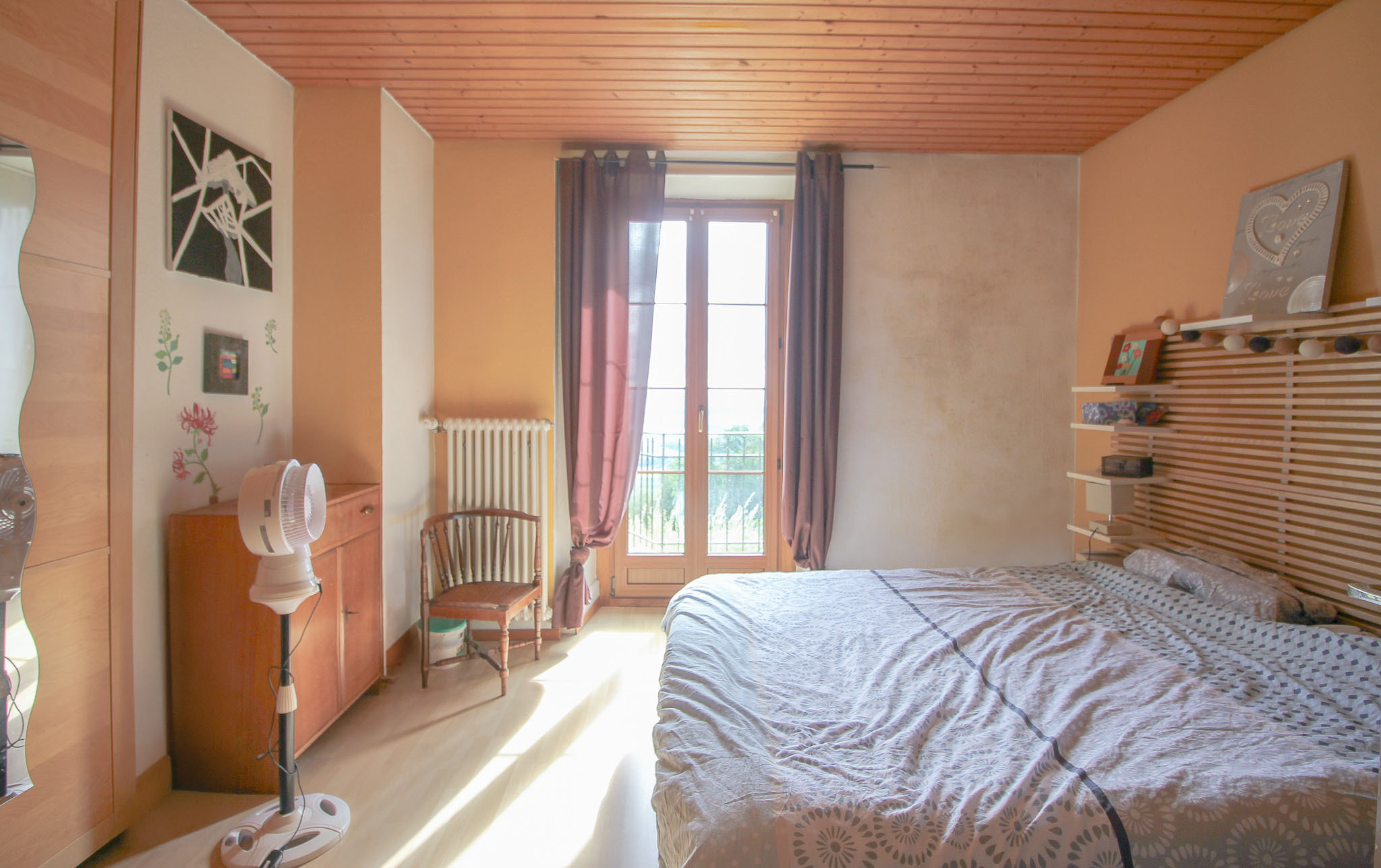 Appt de 5.5 pces - chambre no 1 avec accès au balcon exposé Sud
