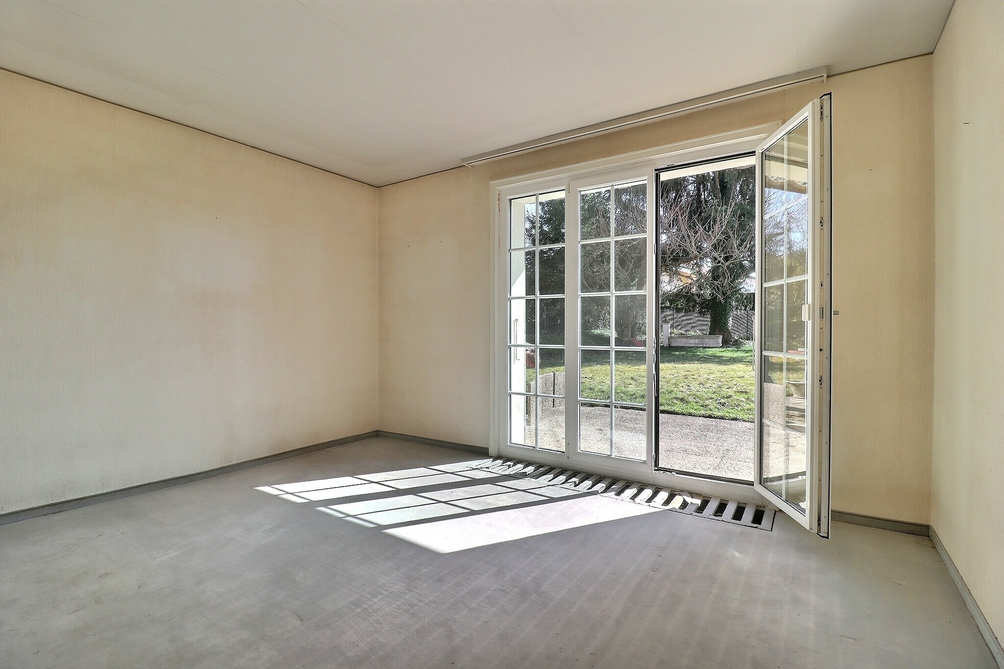 Chambre 1 au rez de jardin