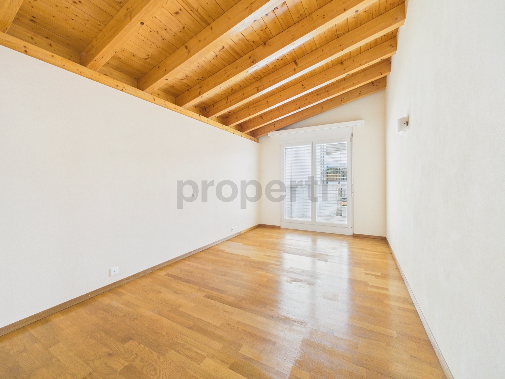 Image 8 Image 8