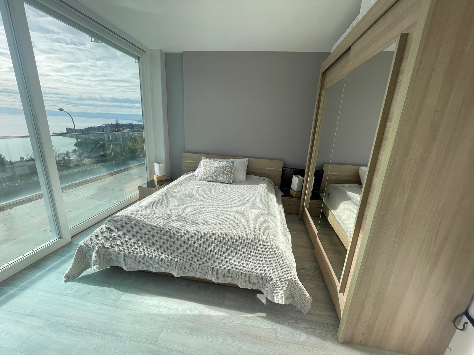 Interior view 6