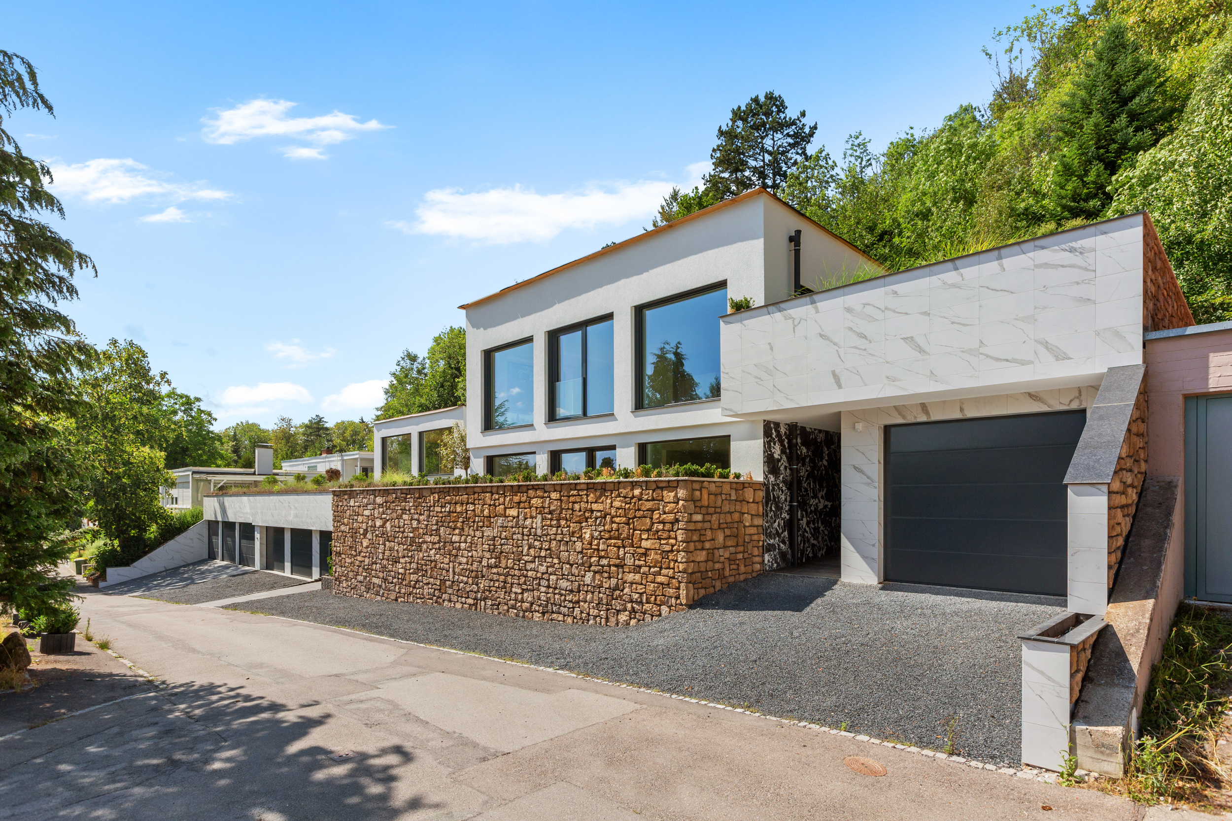 Die Waldrain Residenz. Die Waldrain Residenz.