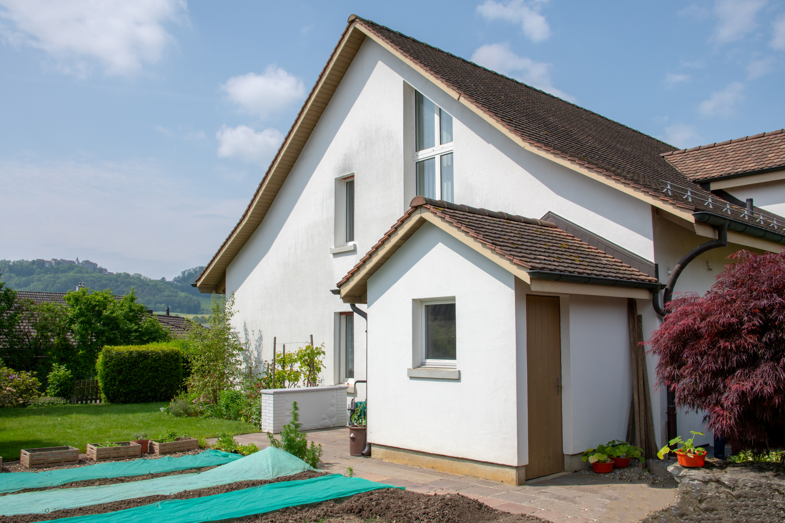 Ansicht mit Garten Ansicht mit Garten