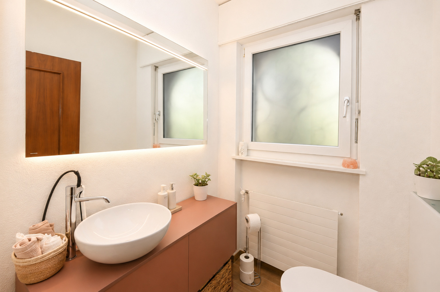 Interior view 11