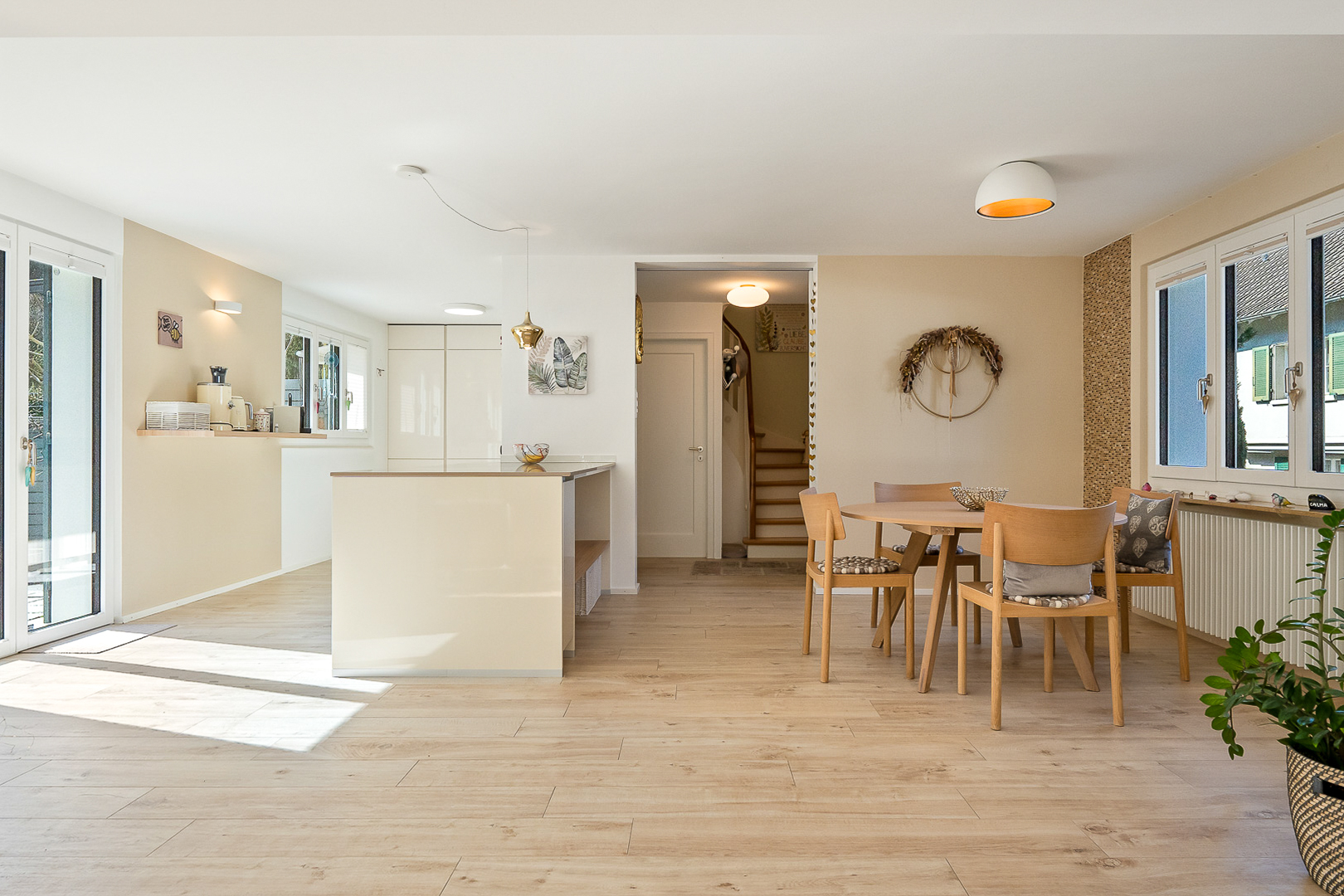 Küche- und Essbereich