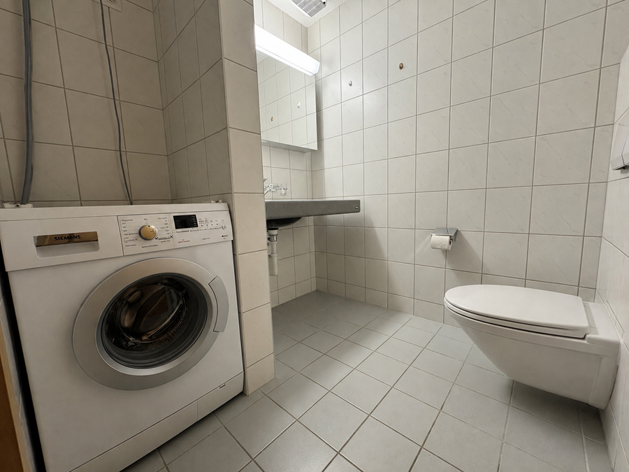 Gäste WC mit eig. Waschmaschine Gäste WC mit eig. Waschmaschine