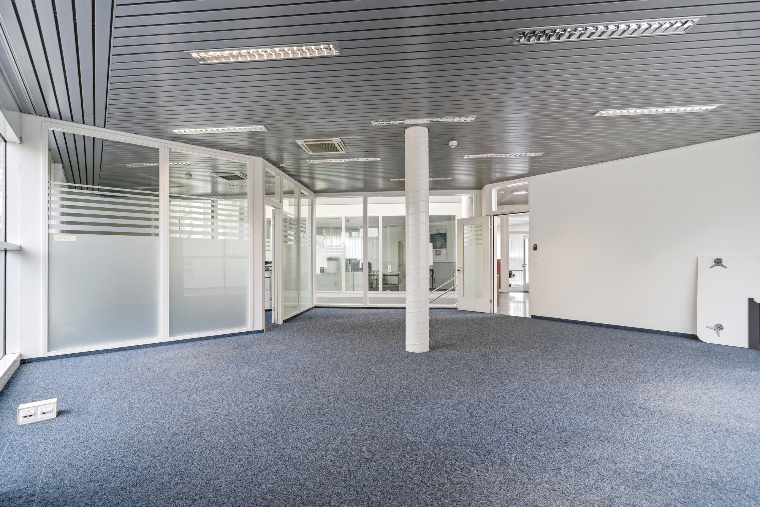 Interior view 27