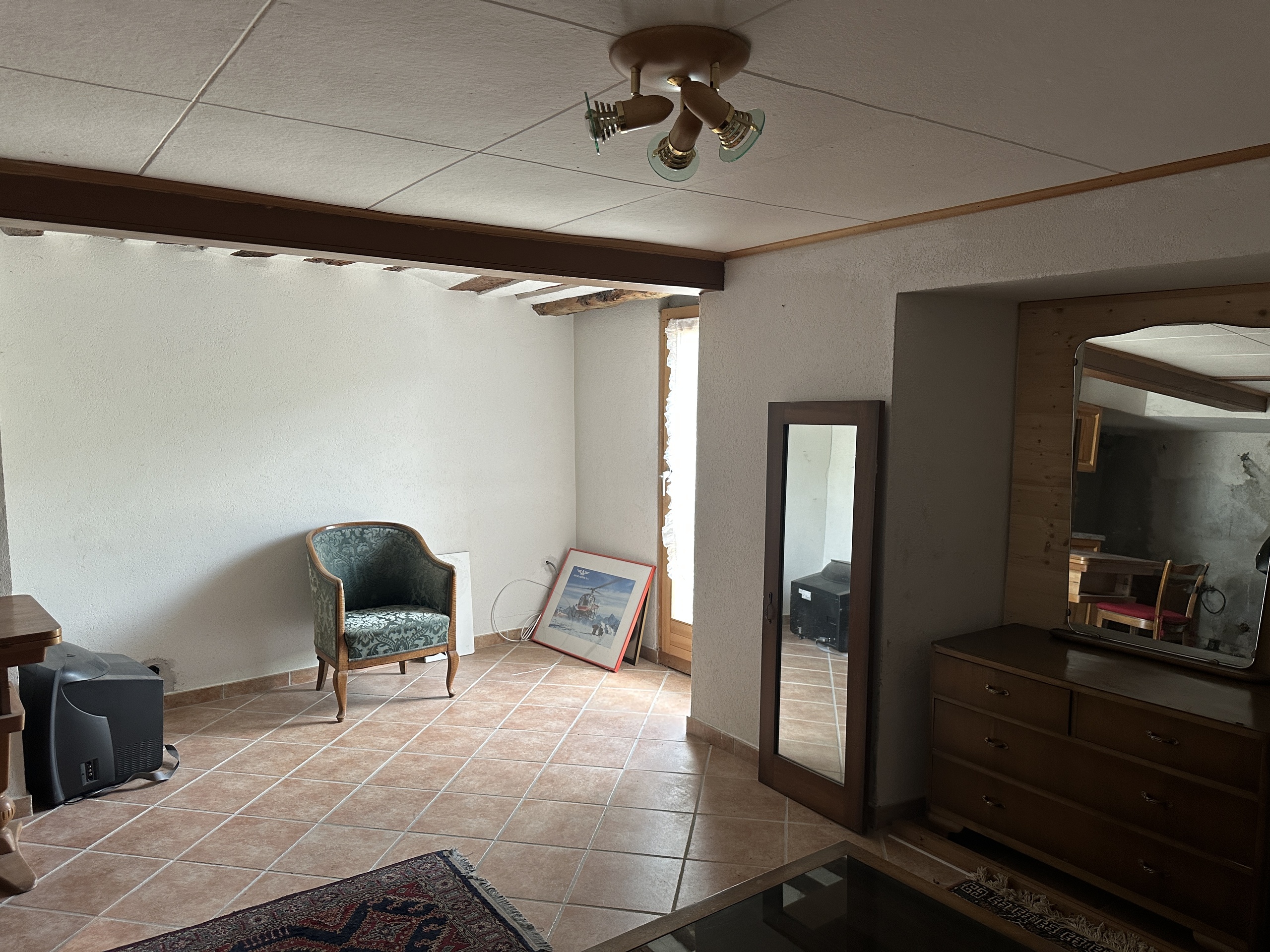 Appartement rez-inférieur Appartement rez-inférieur