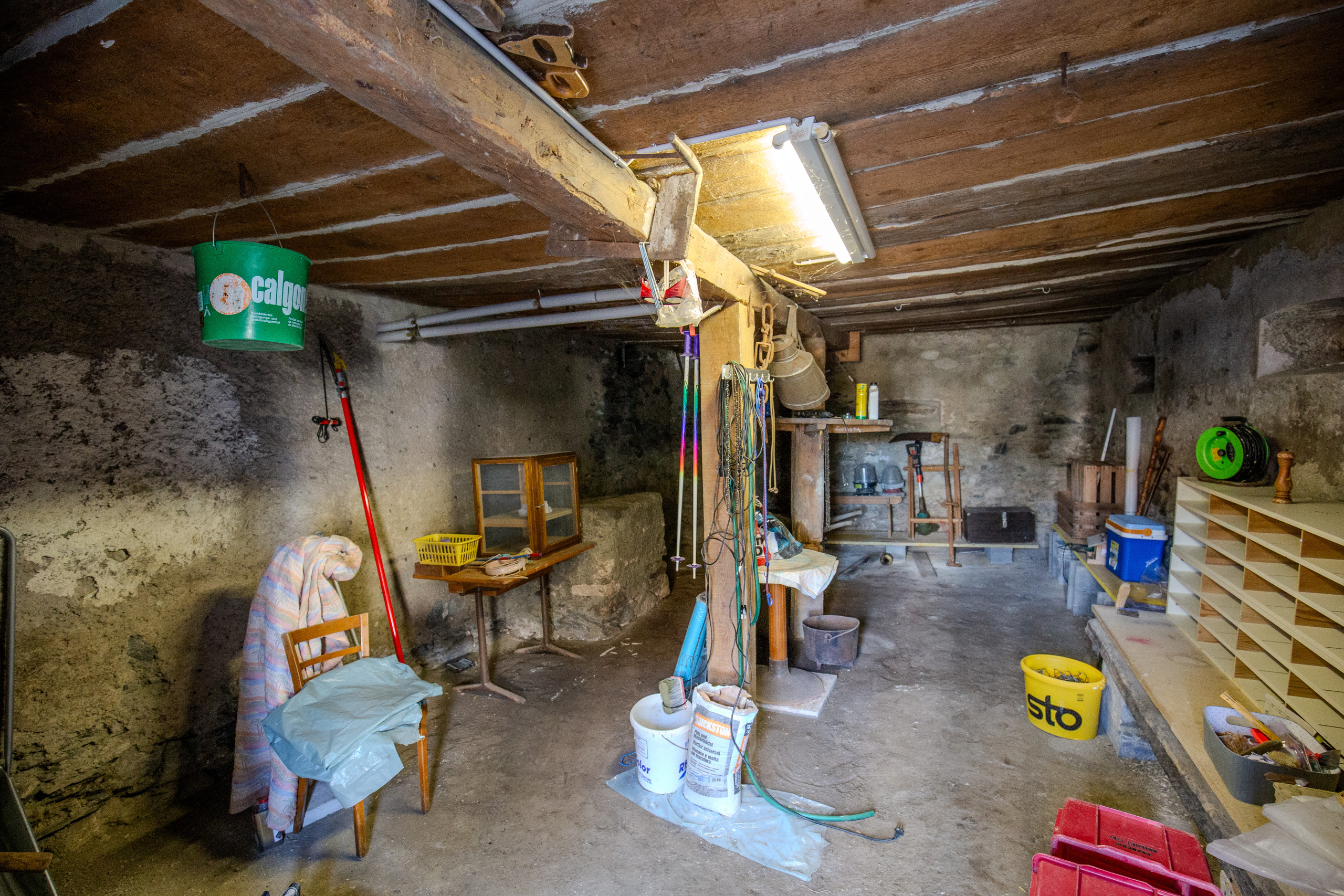 Interior view 14