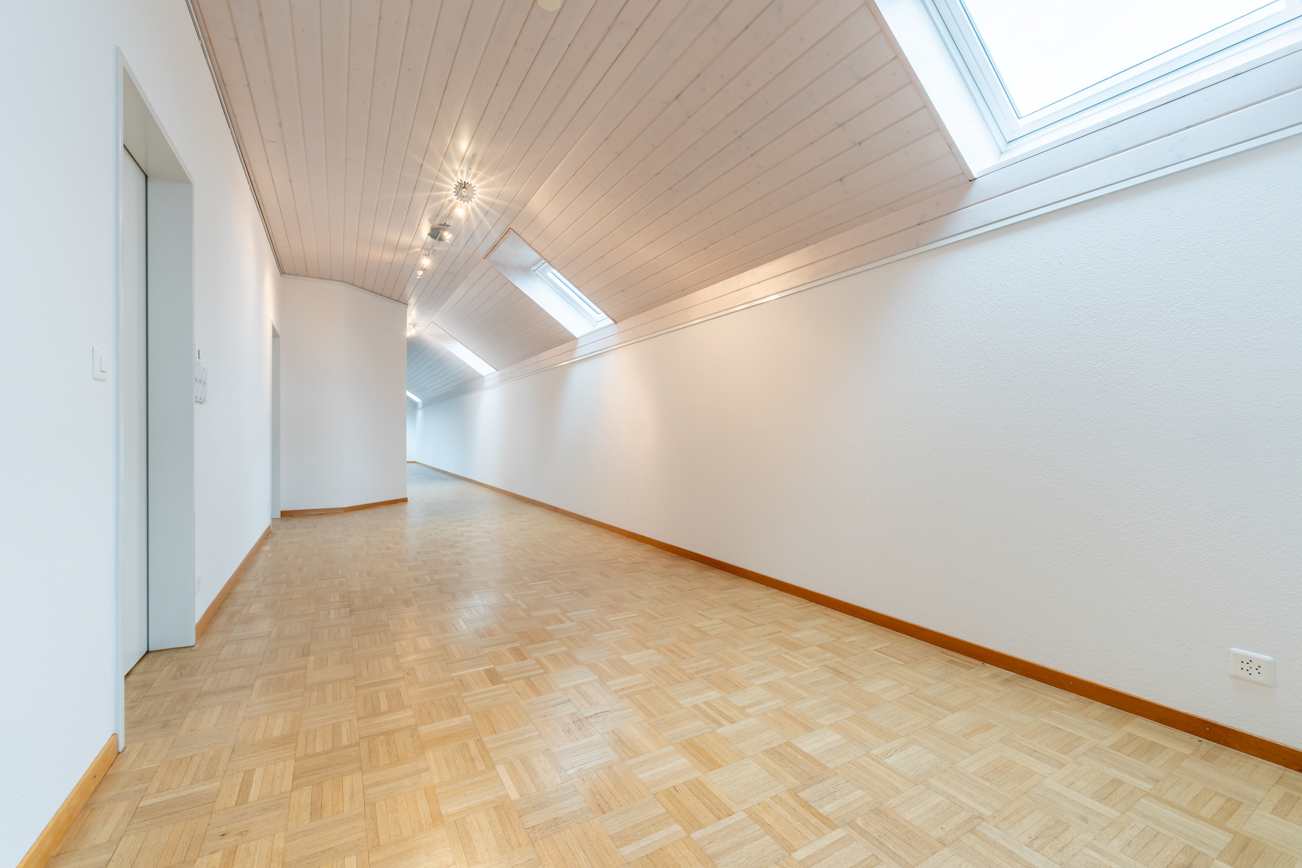 Interior view 7