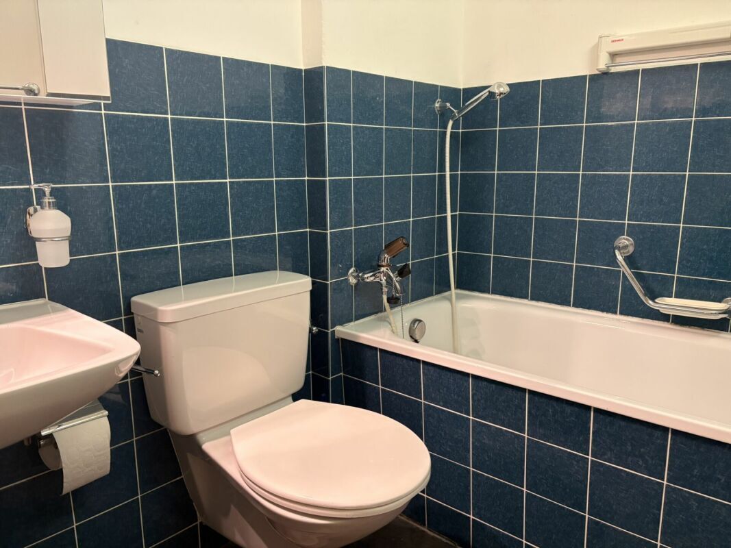 Picture 9