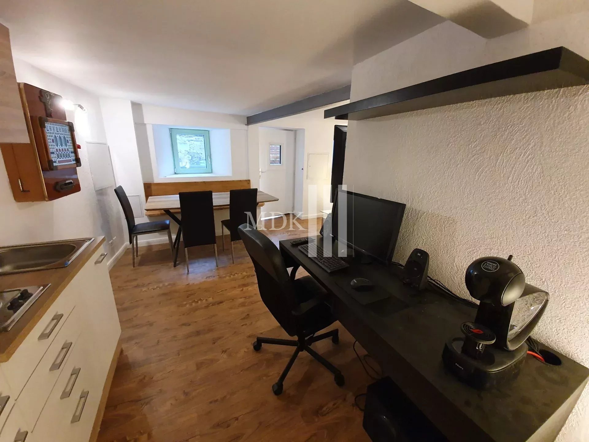Photo 3