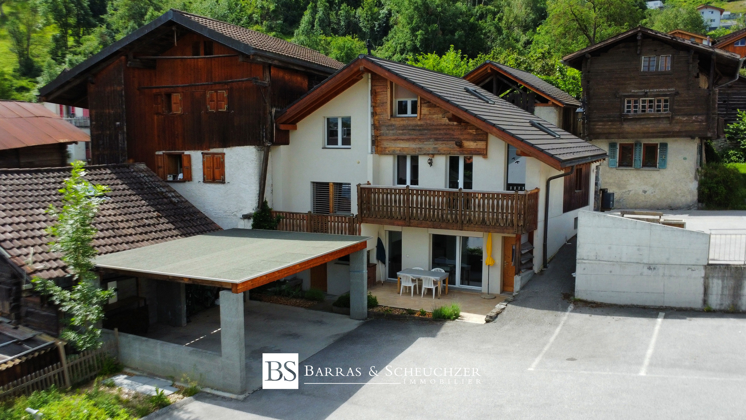 Façade et couvert Façade et couvert