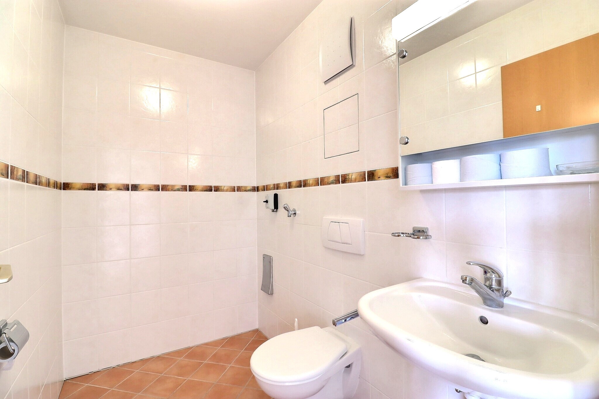 Interior view 9
