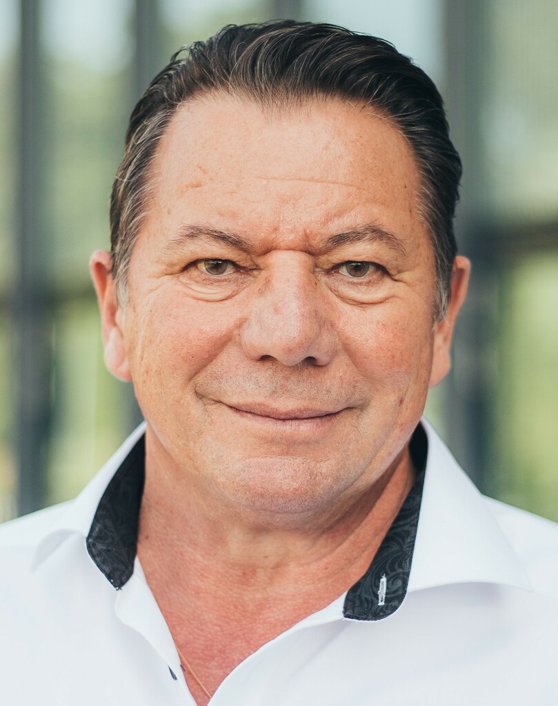 Emmanuel Clément