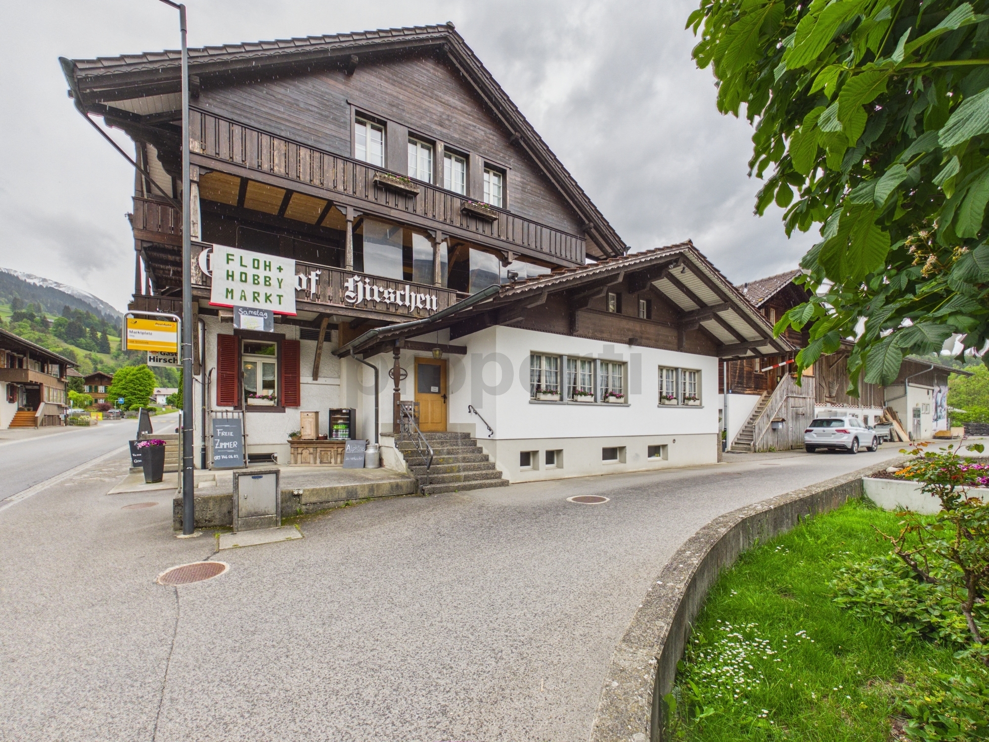 Photo 12