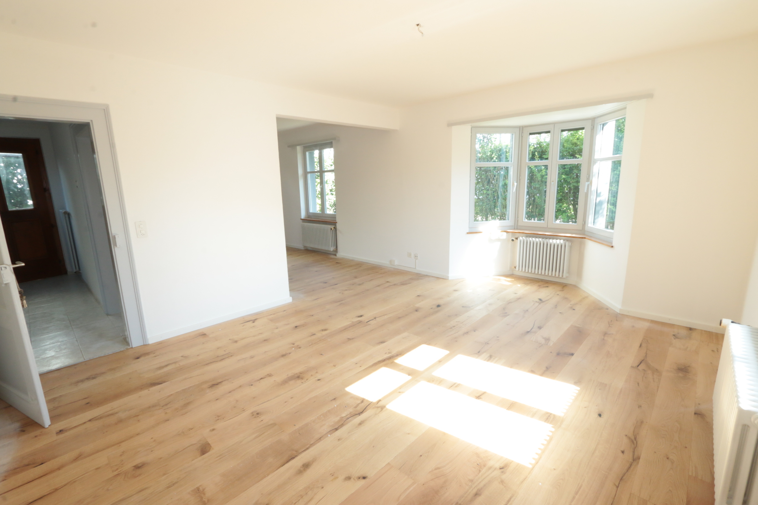 Lichddruchfluteter Wohn- Essbereich im Erdgeschoss