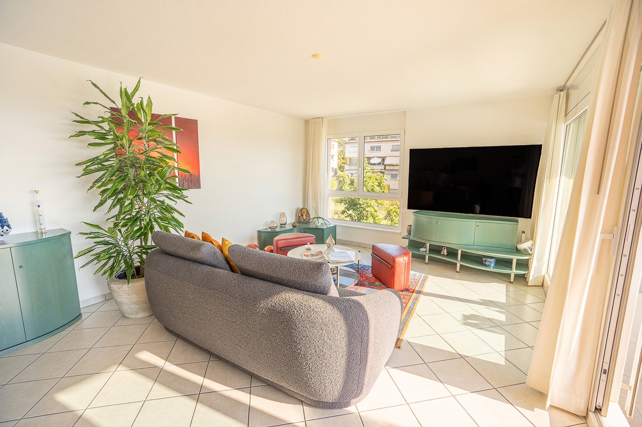 Interior view 8