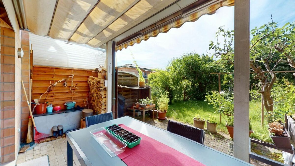 Photo 12