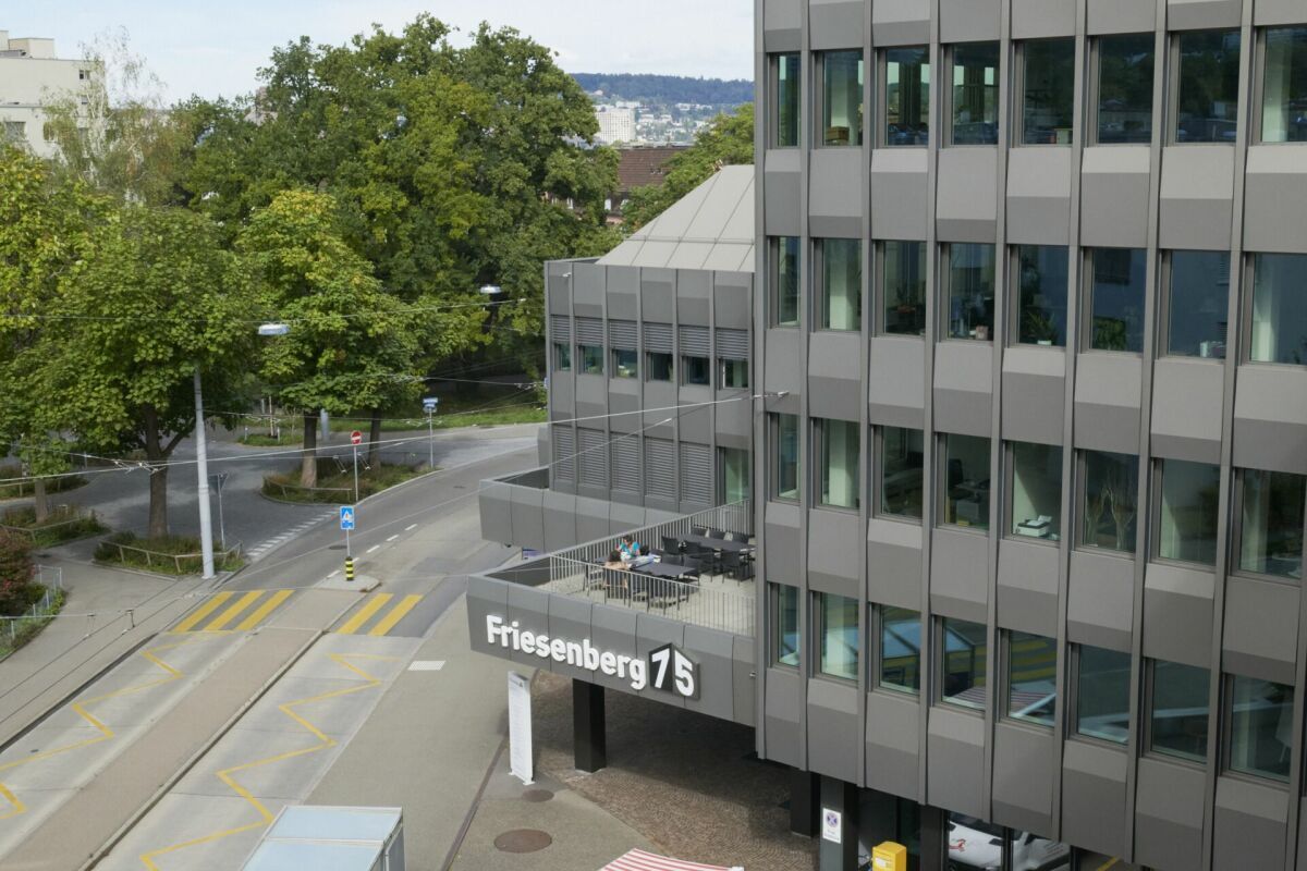 Photo 9