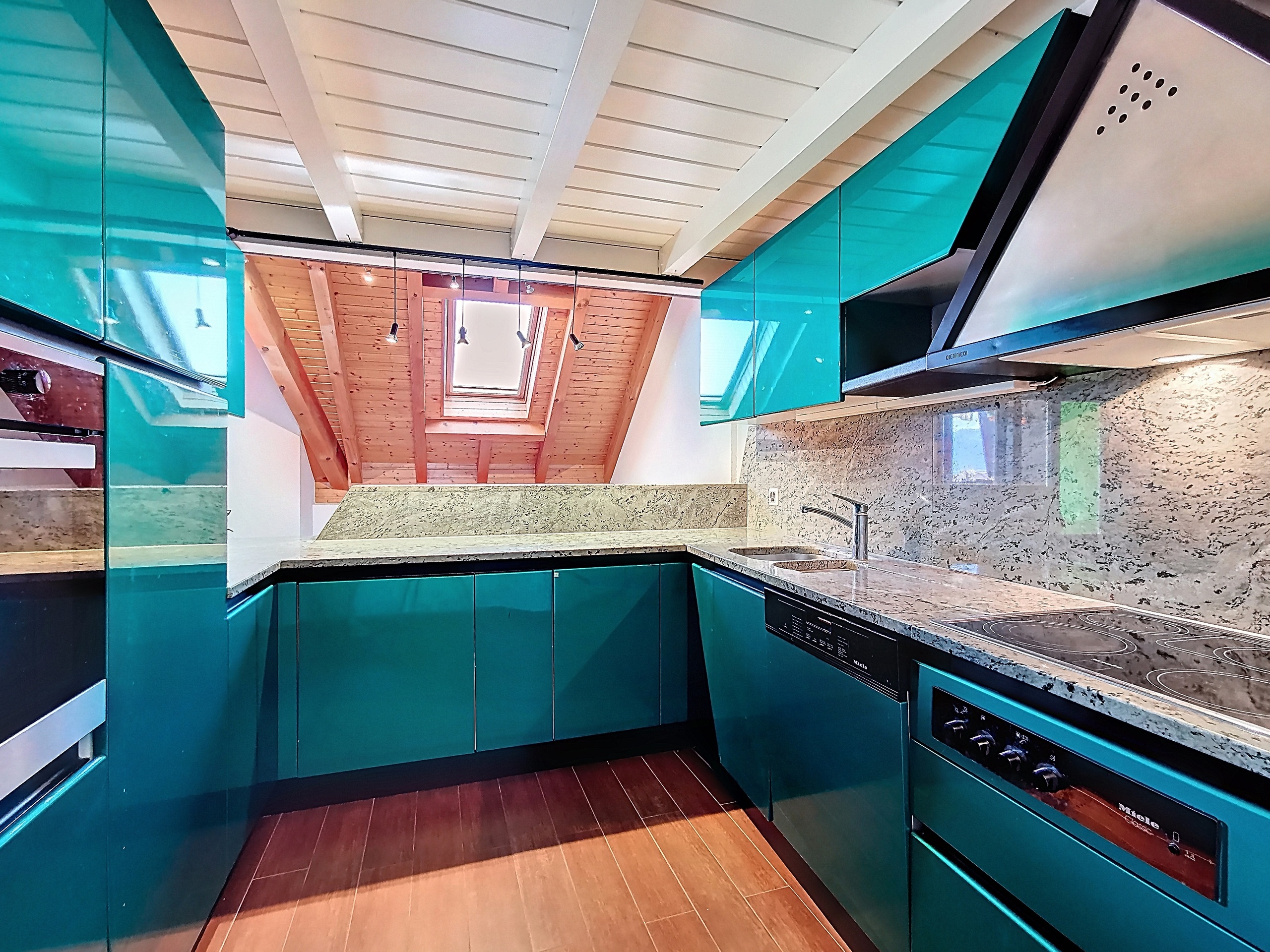 Interior view 2