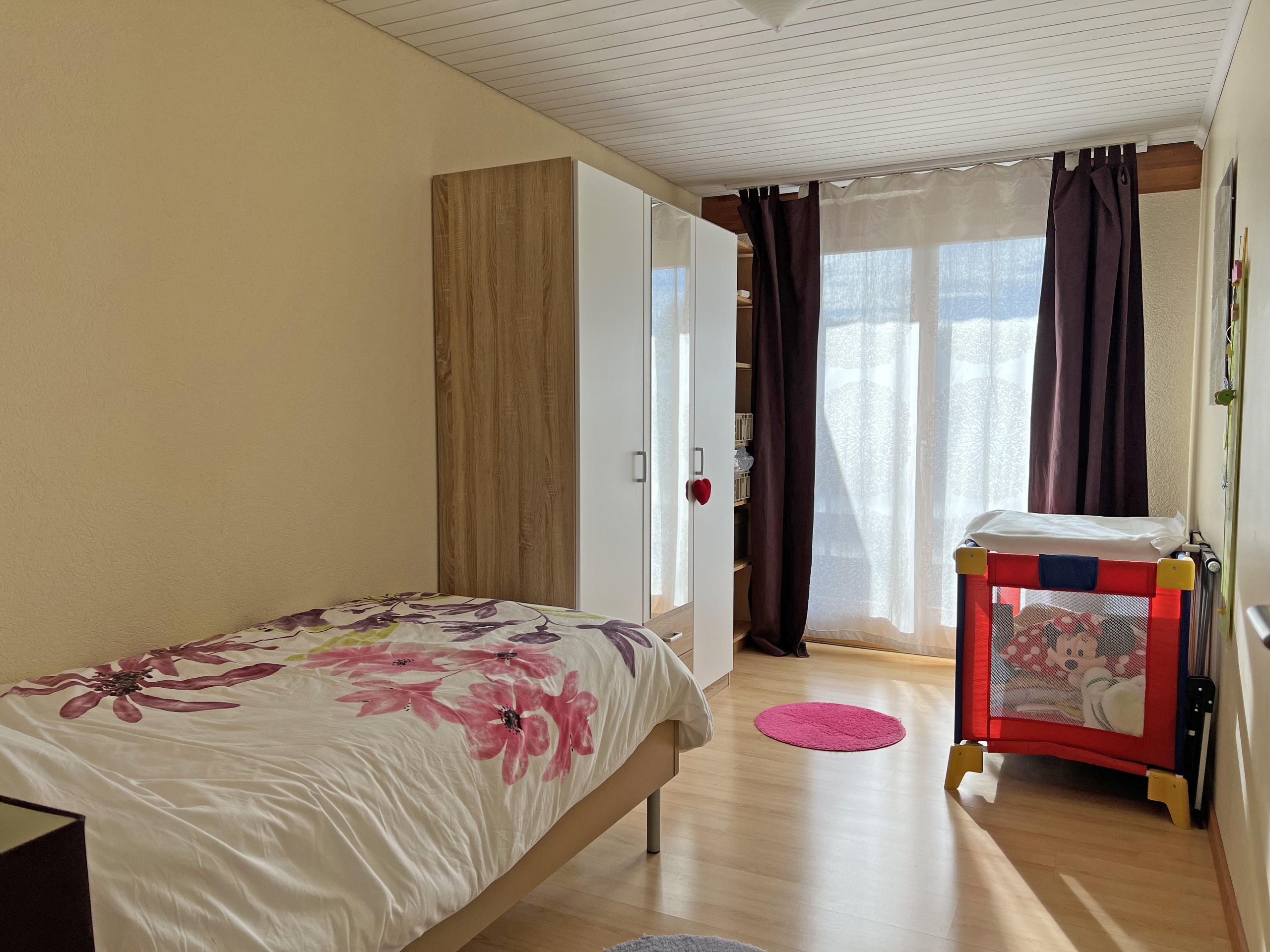 Chambre à coucher avec balcon - Étage