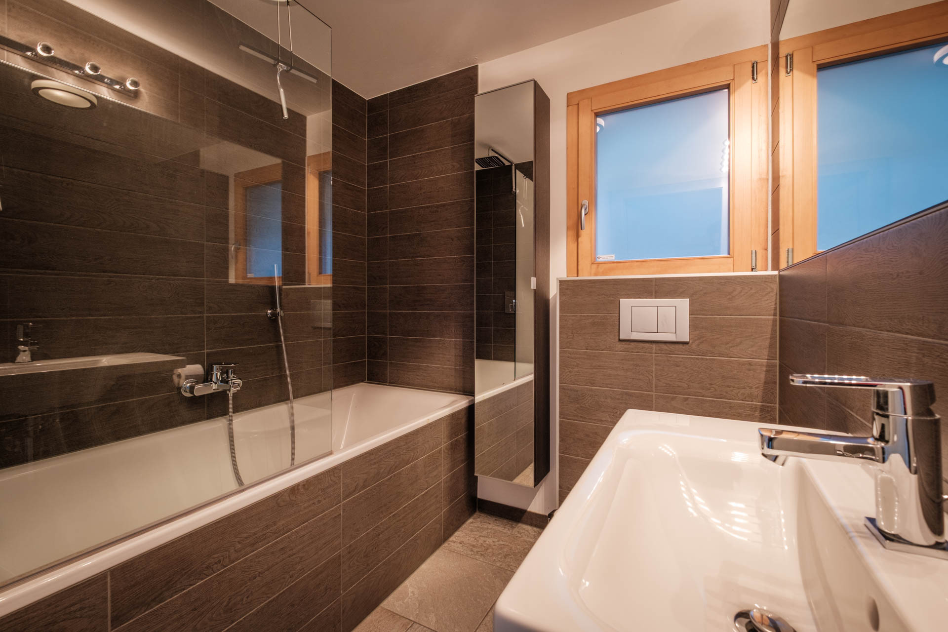 Interior view 10