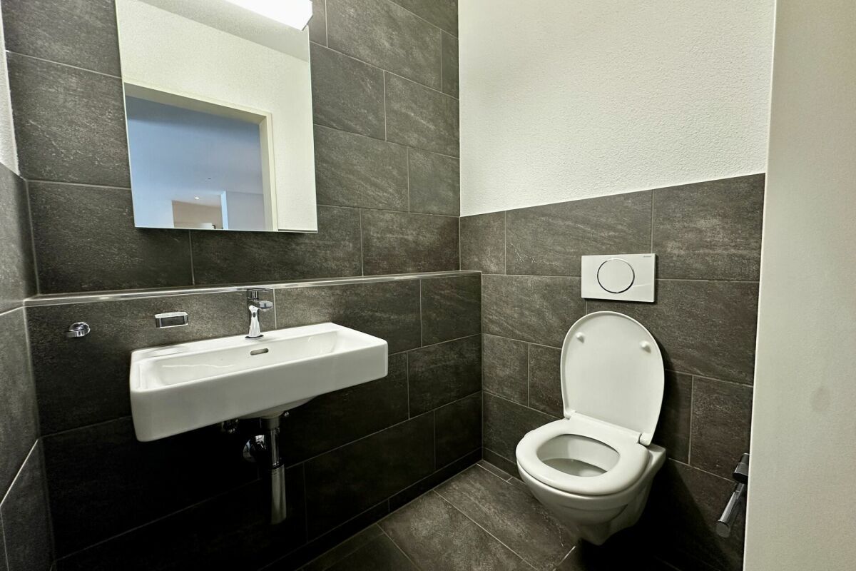 Picture 12