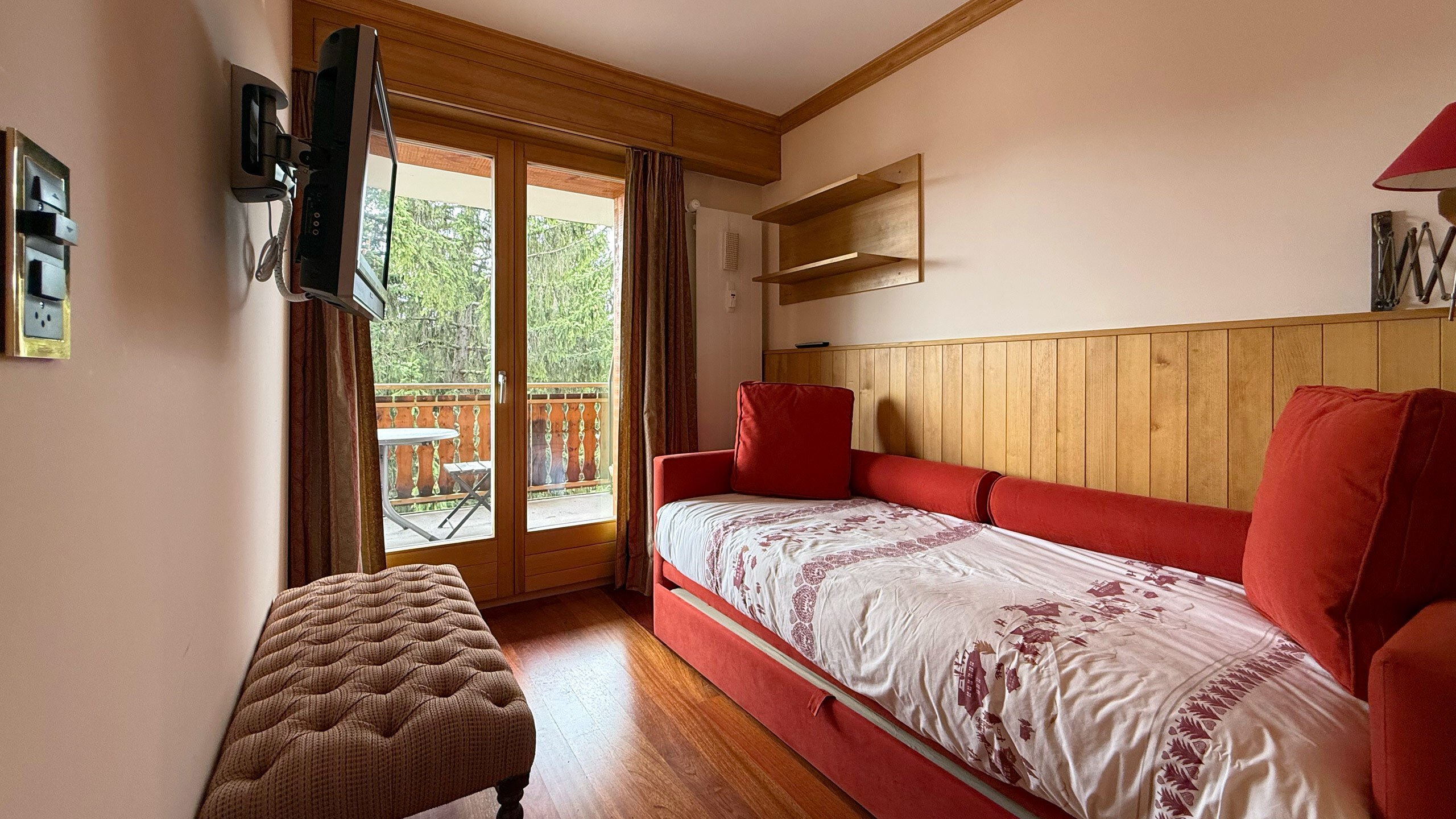 Chambre simple Sud Ouest avec accès balcon Sud