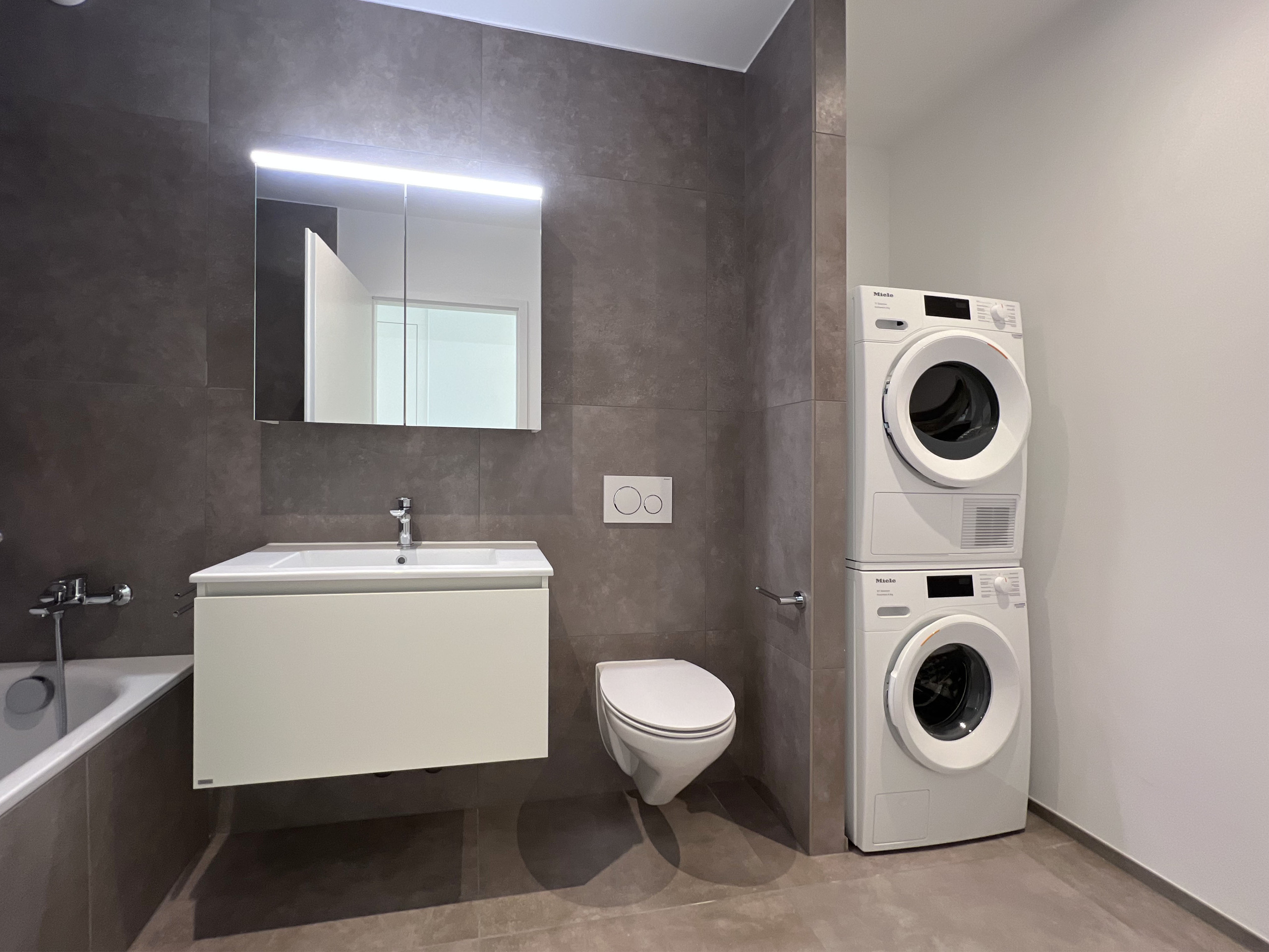Salle de bains - App. 3.5 pces - Lots S-31 et T-33
