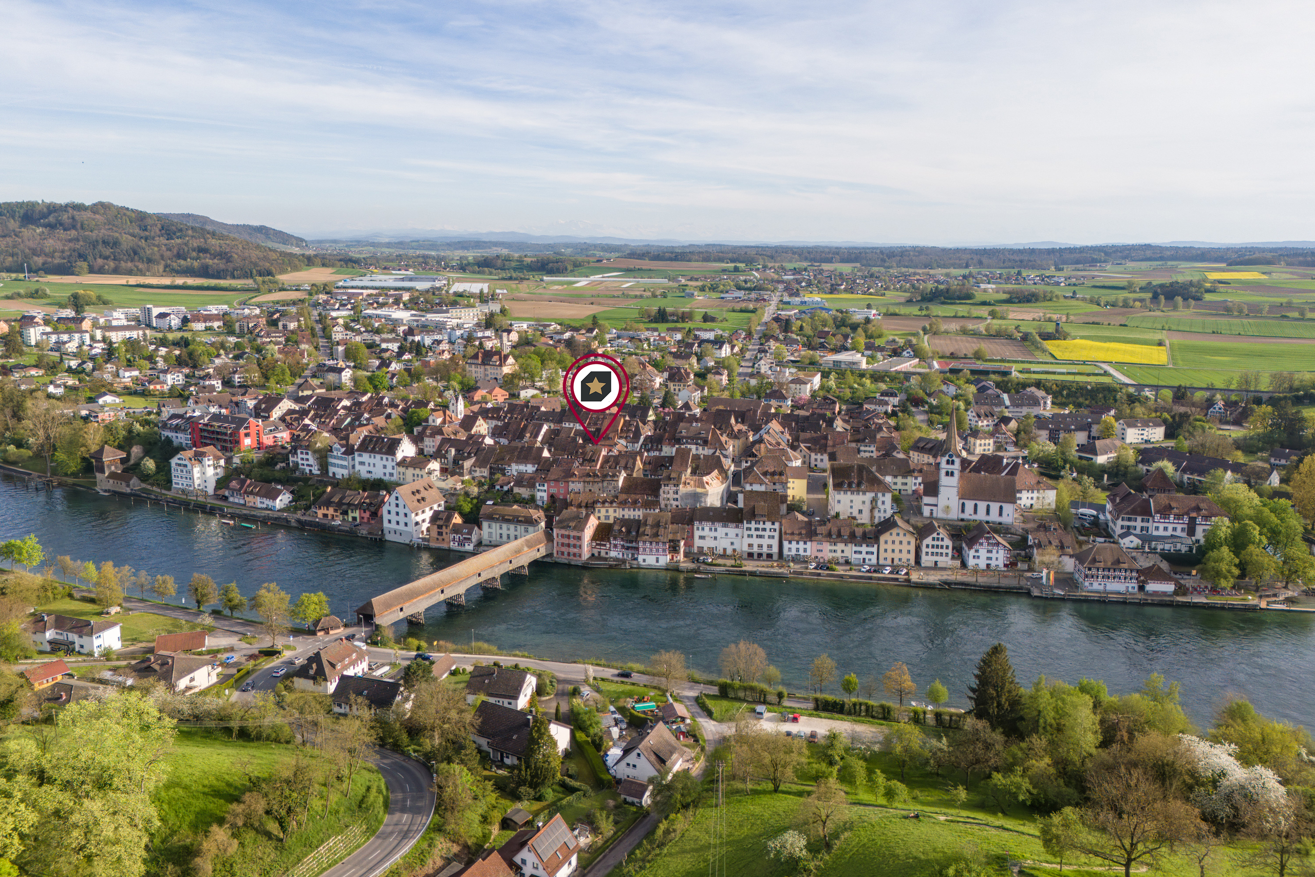 Willkommen im historisches Altstadt- Mehrfamilienhaus.
