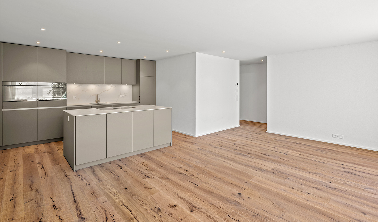 Interior view 3