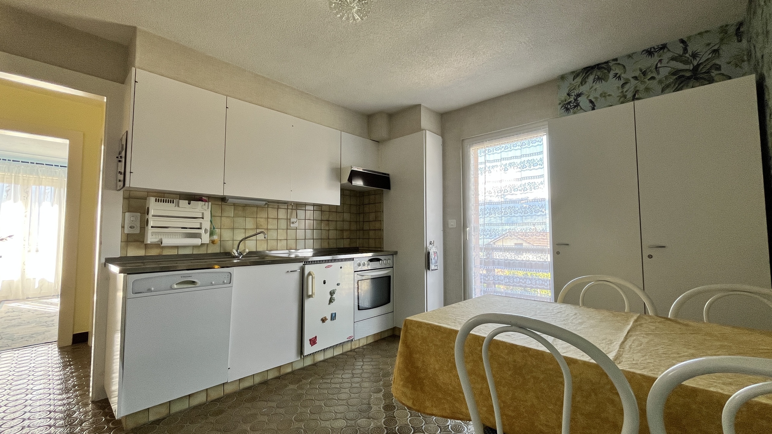 Cuisine avec coin à manger