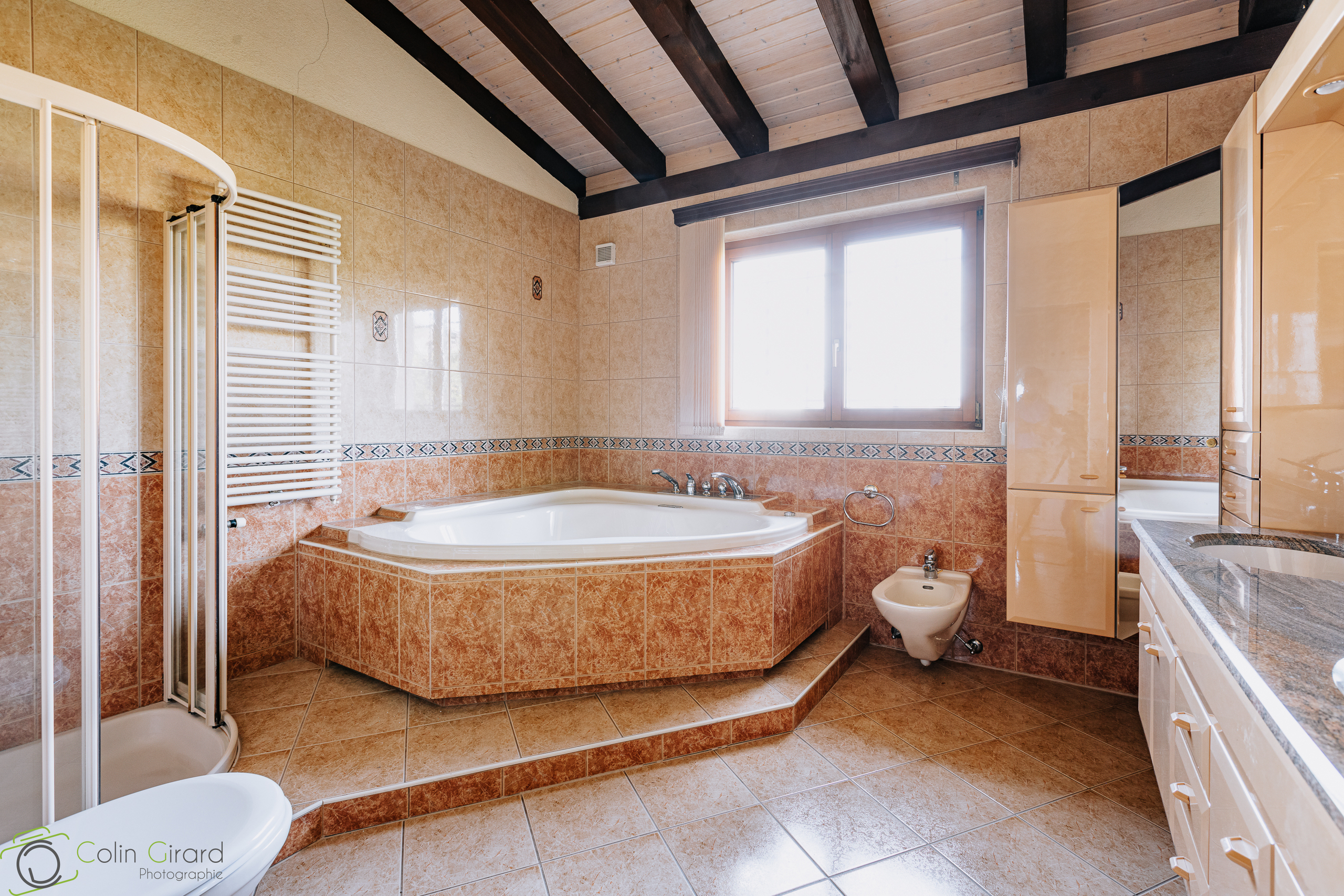 Salle de bains parentale.