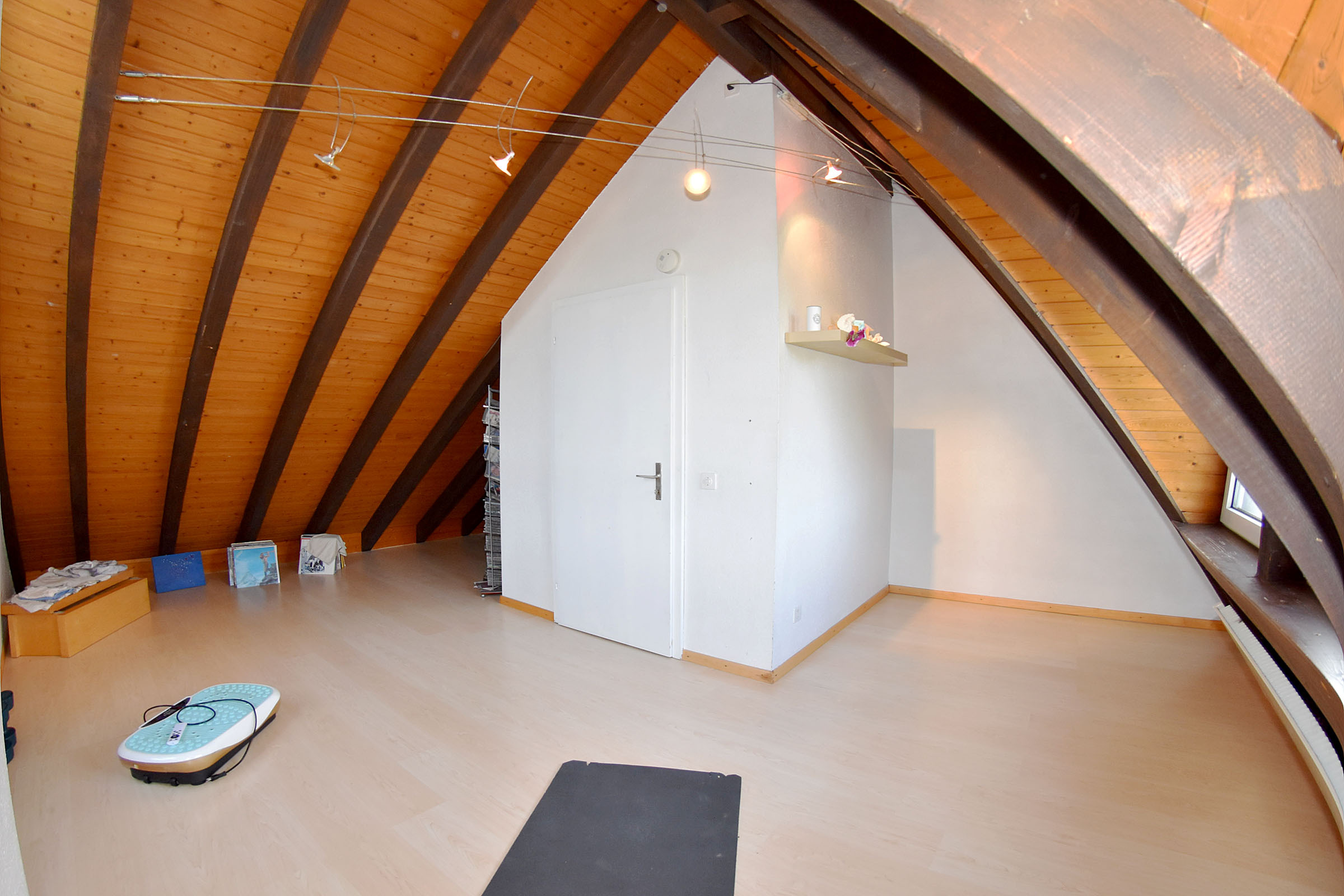 Das grosse Dachzimmer (ca. 22 m2)