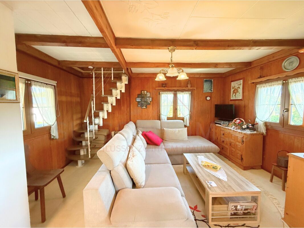 Wohnzimmer / Wohnbereich ? Salon / séjour