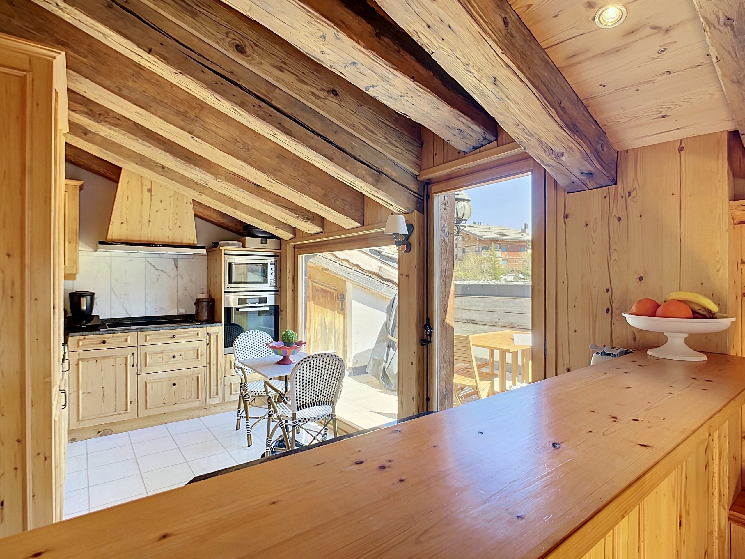 Interior view 3