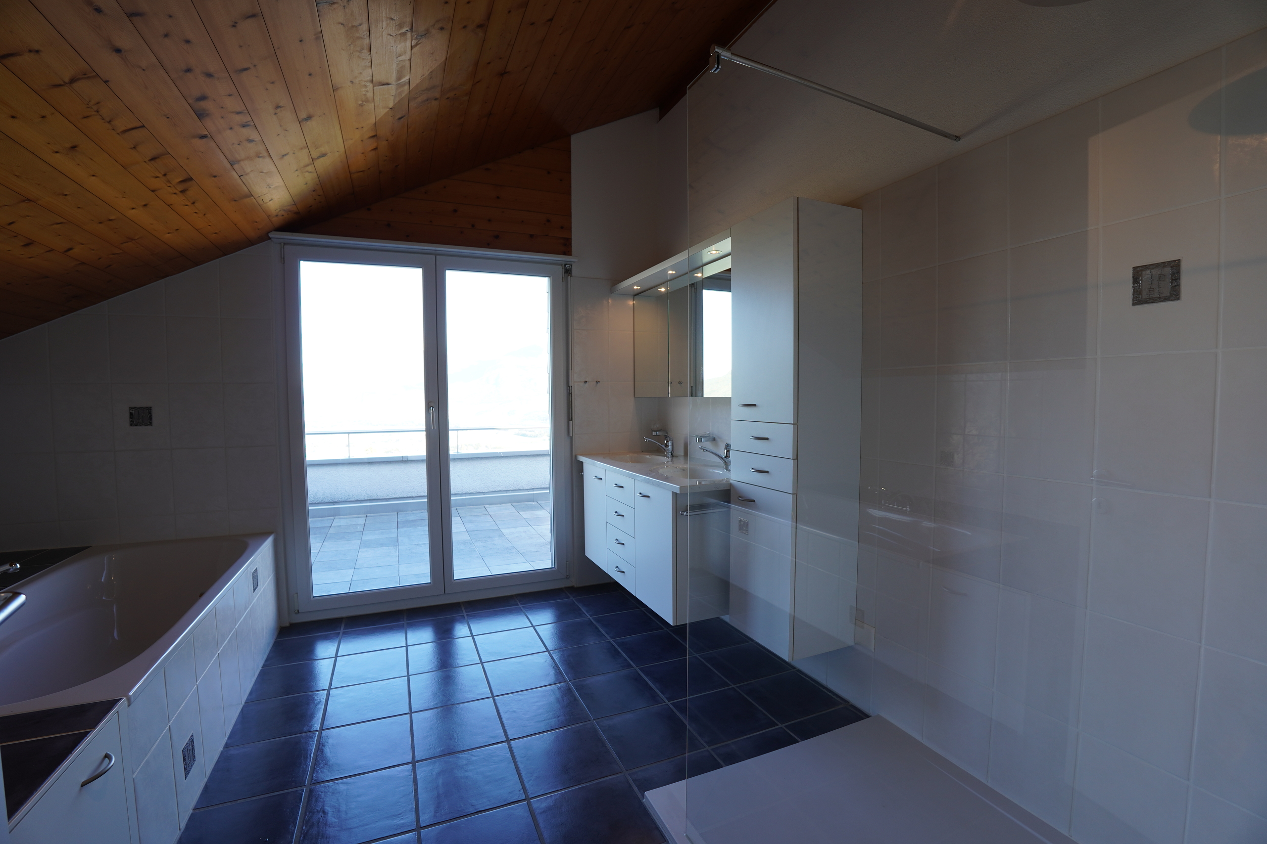 Salle de bain2 - étage Salle de bain2 - étage