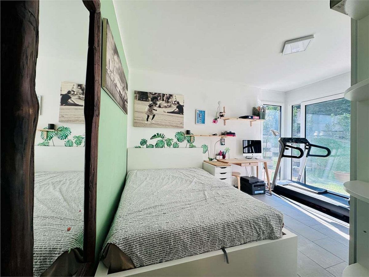Picture 9