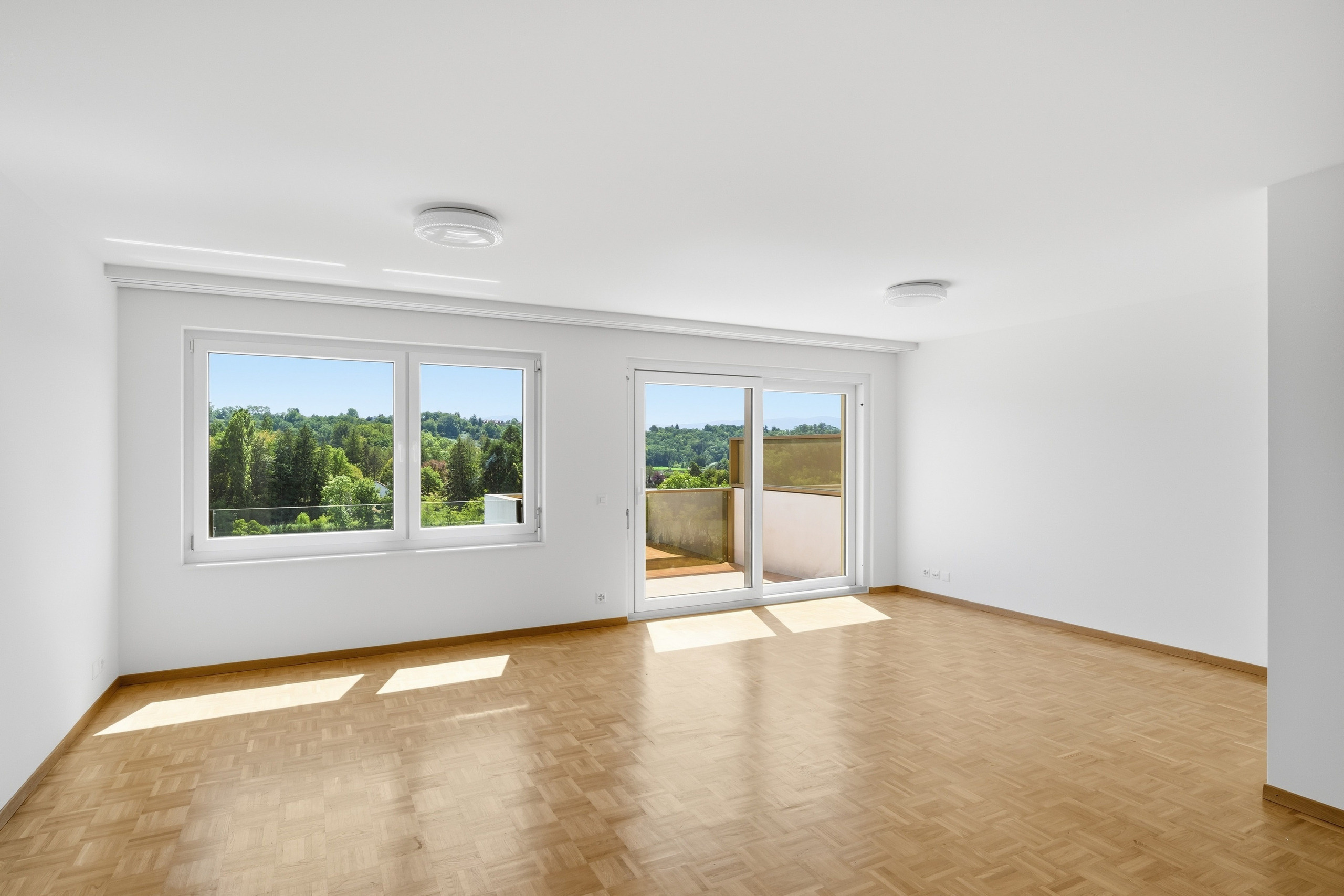 Interior view 7