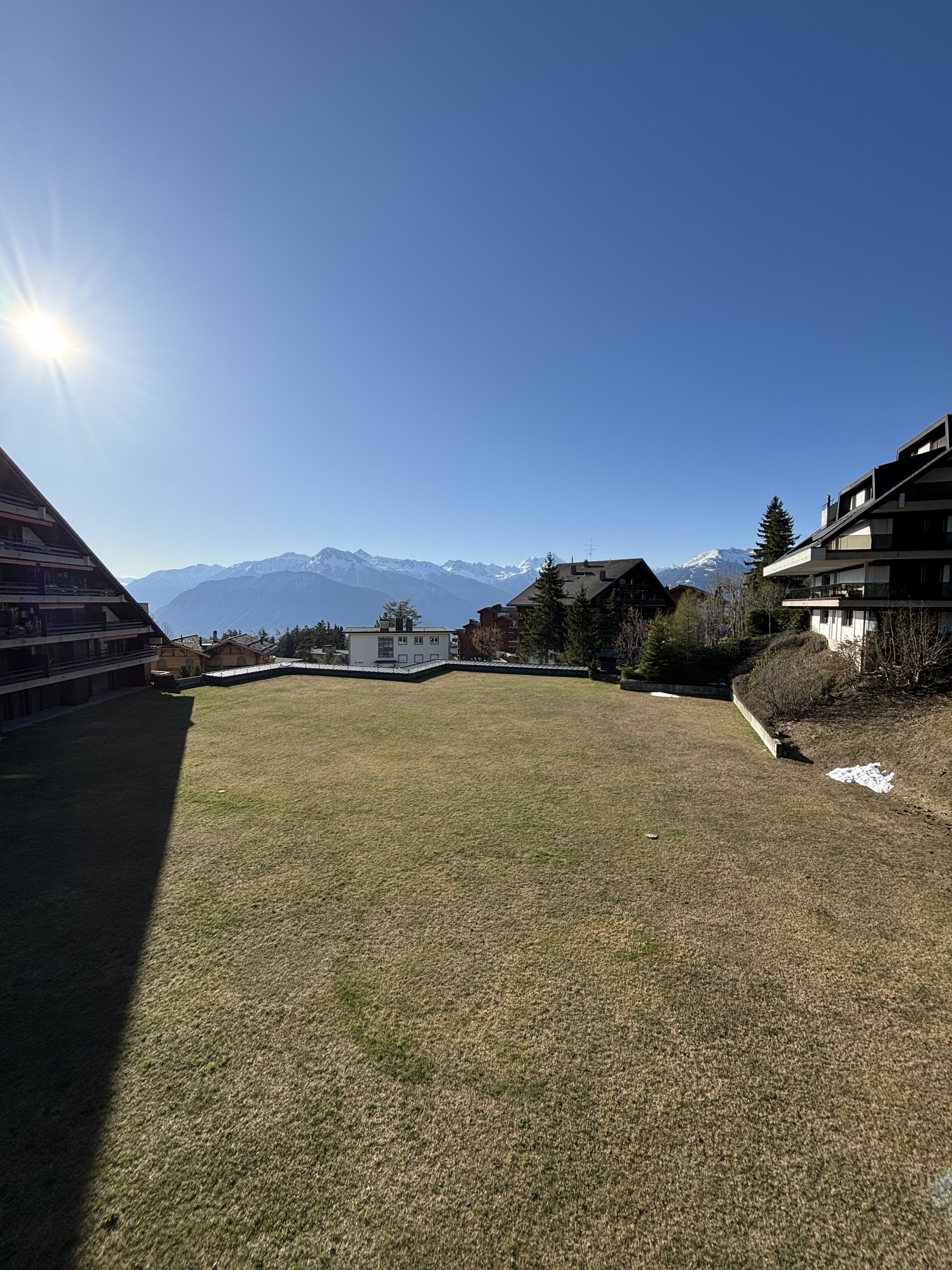 Exterior view 2