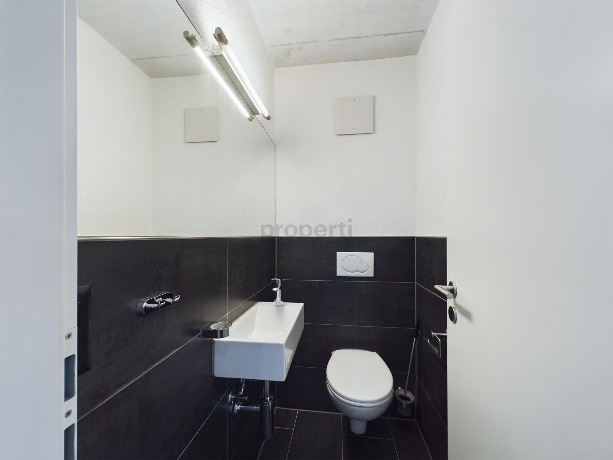 Image 9 Image 9