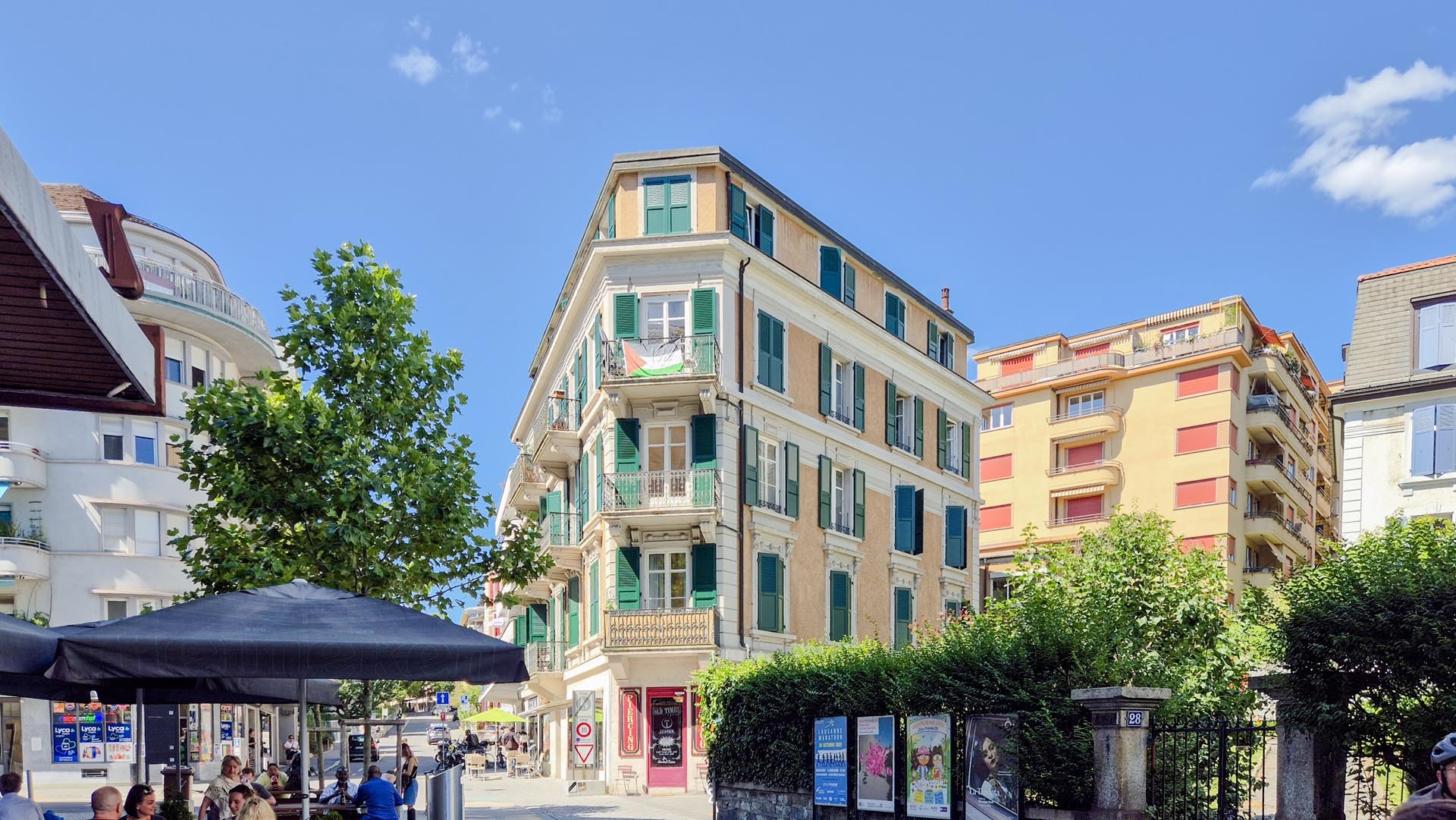 Façade
