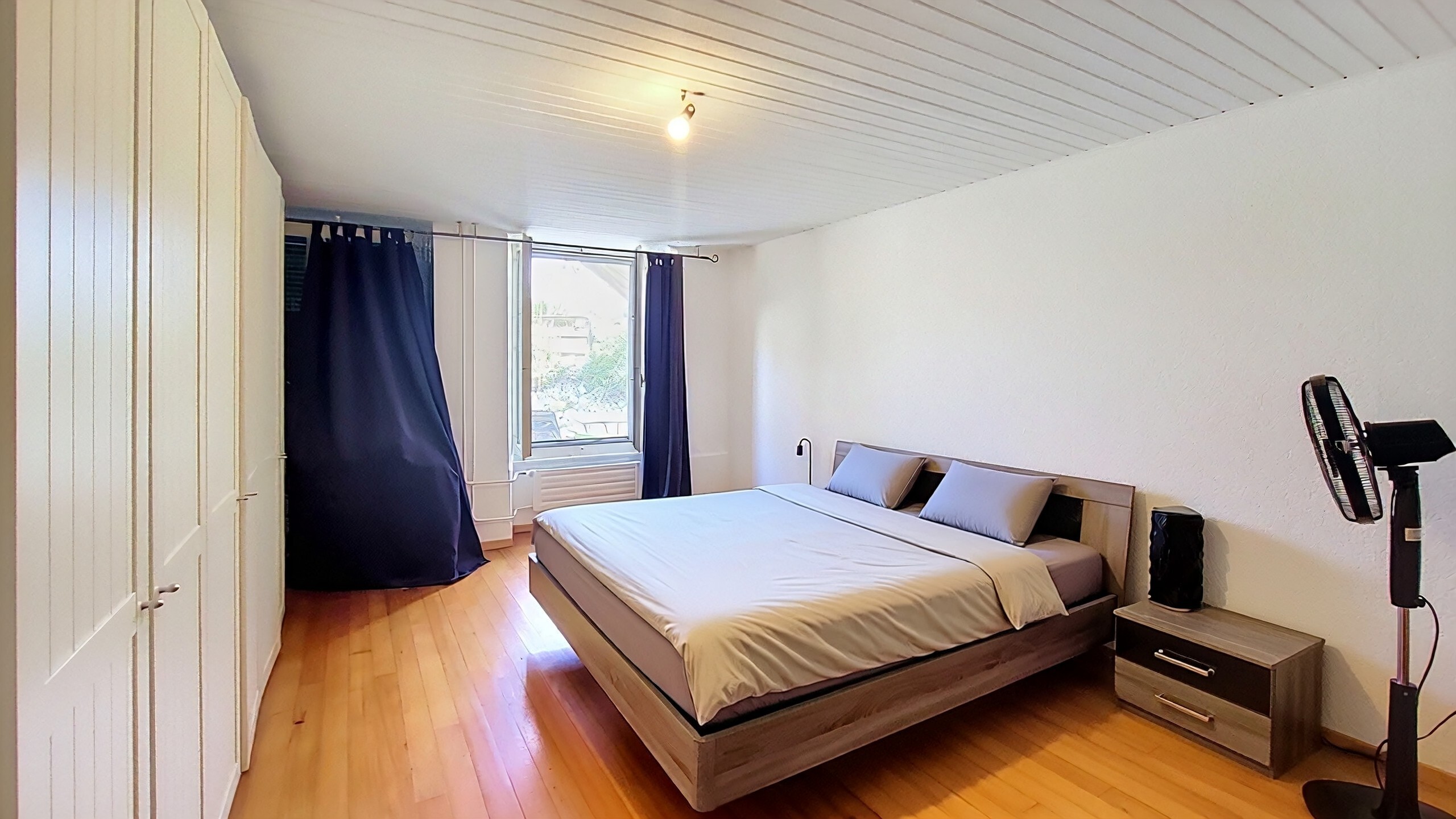 Interior view 5